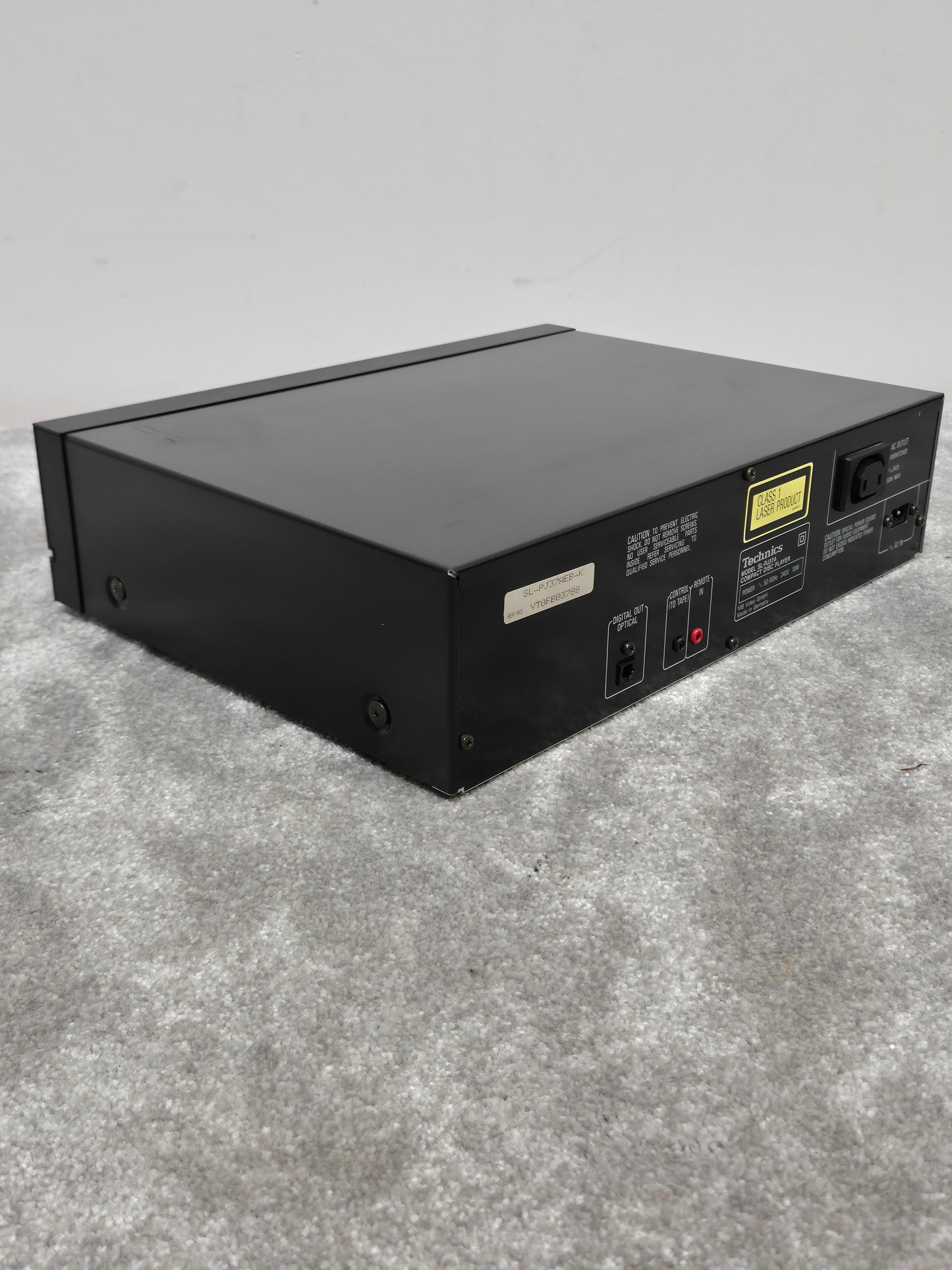 Technics SL-PJ37A - Compact Disc Player - Excellent