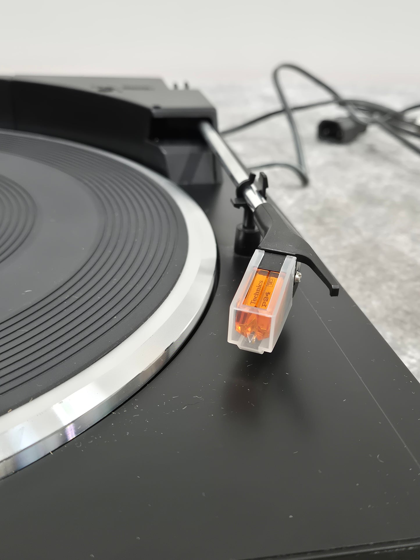 Technics SL-J110R - Servo Automatic Turntable - Good