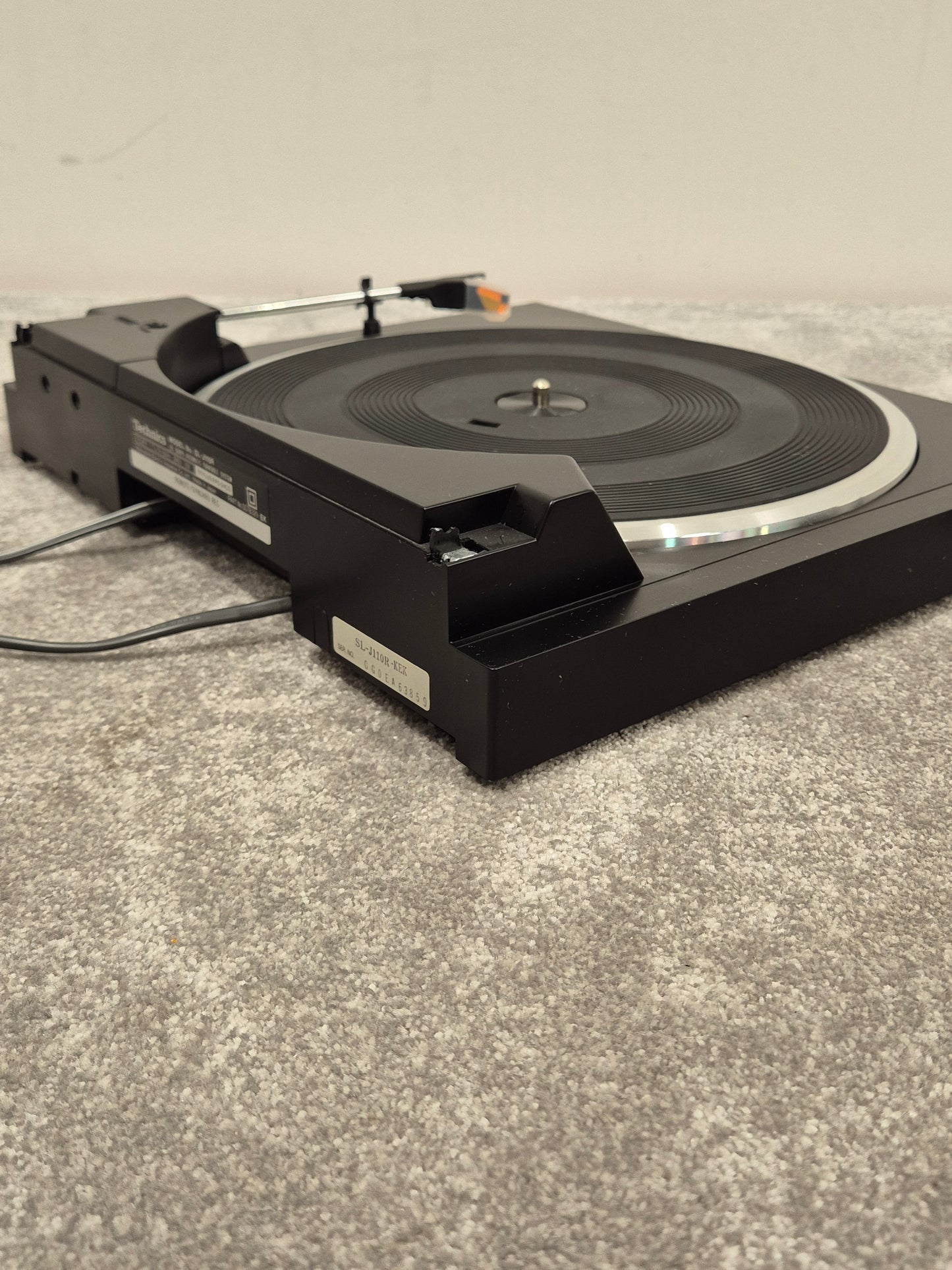 Technics SL-J110R - Servo Automatic Turntable - Good
