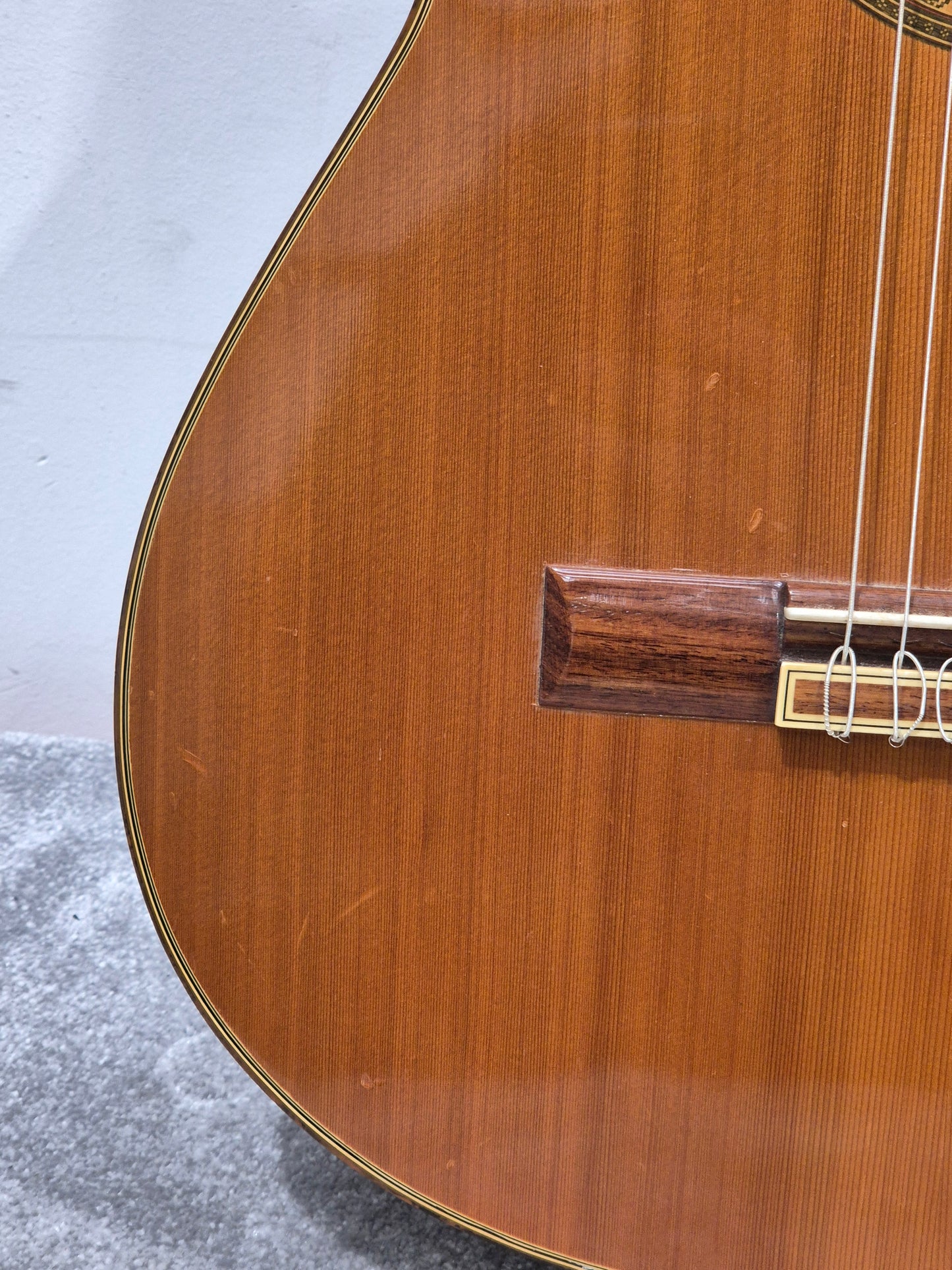 Kimbara Model 29 - Acoustic Guitar w/ Soft Gig Bag