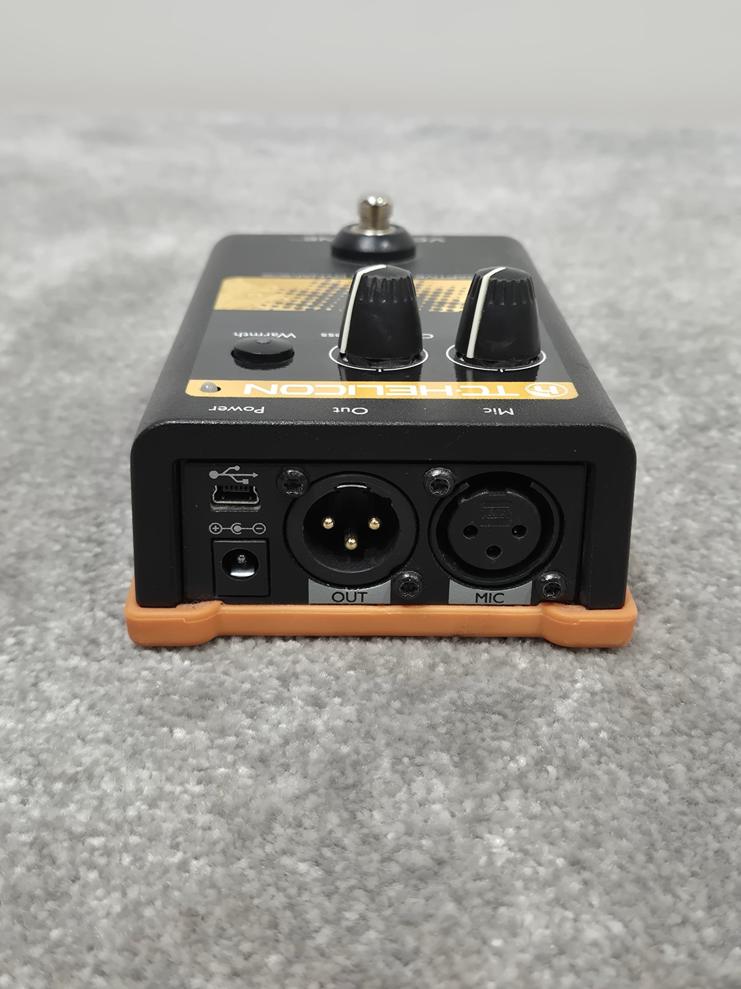 TC Helicon VoiceTone T1 - Vocal Effects Processor - Excellent
