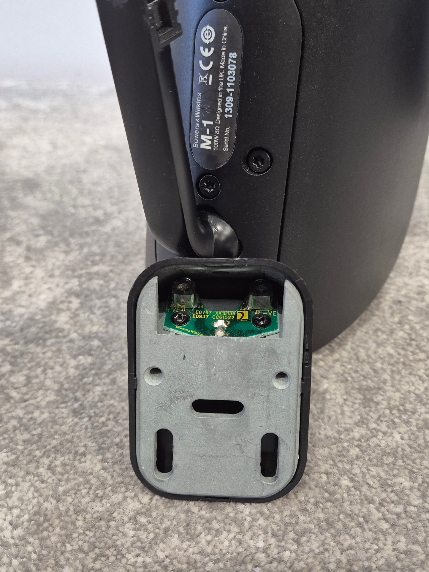 Bowers & Wilkins MT-50- Mini Theatre System (Spares or Repairs)