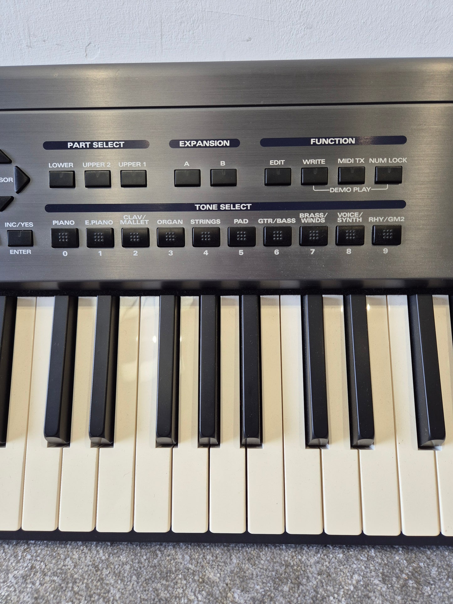 Roland RD-700 - Digital Stage Piano (Read Description)