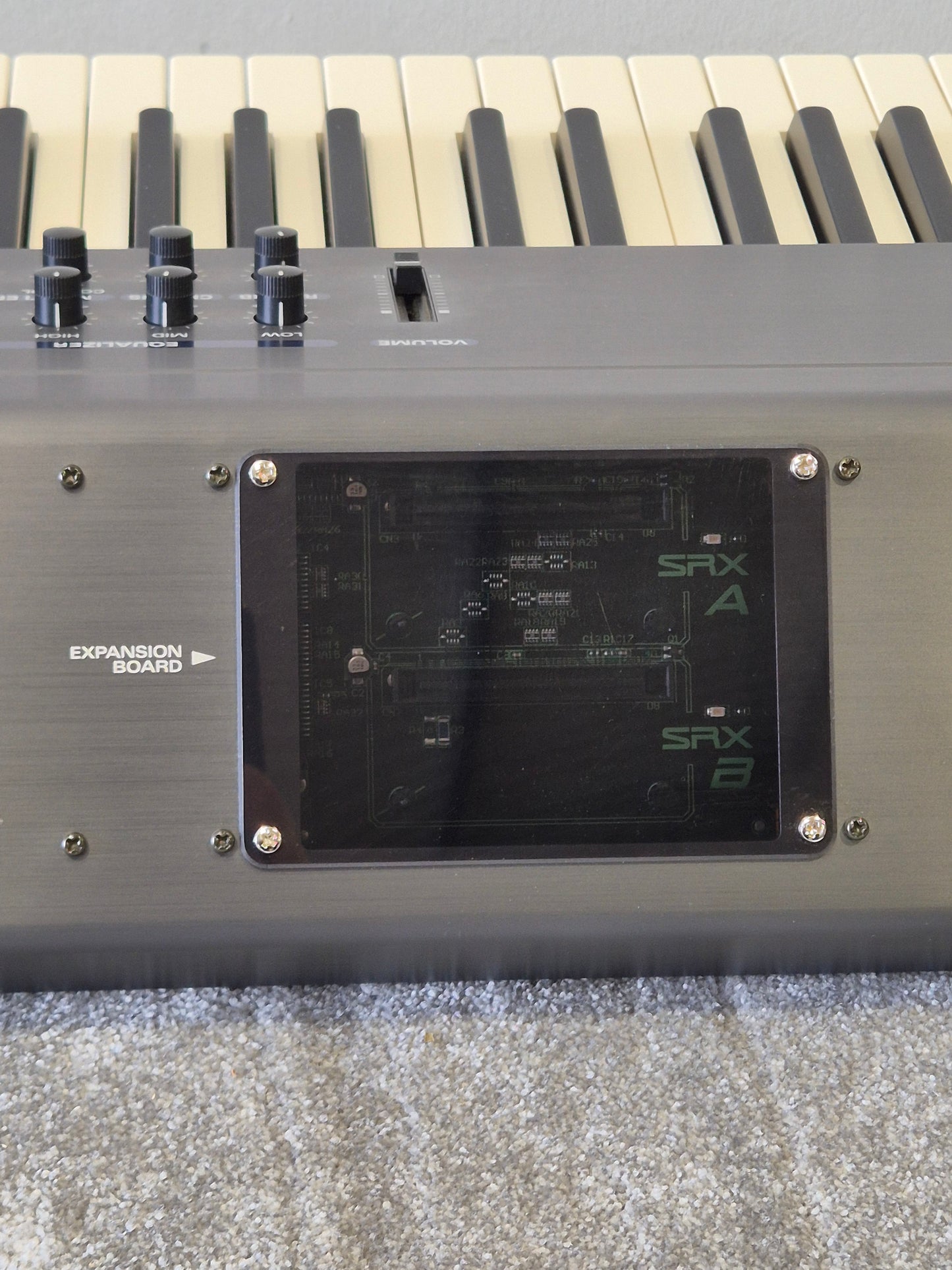 Roland RD-700 - Digital Stage Piano (Read Description)