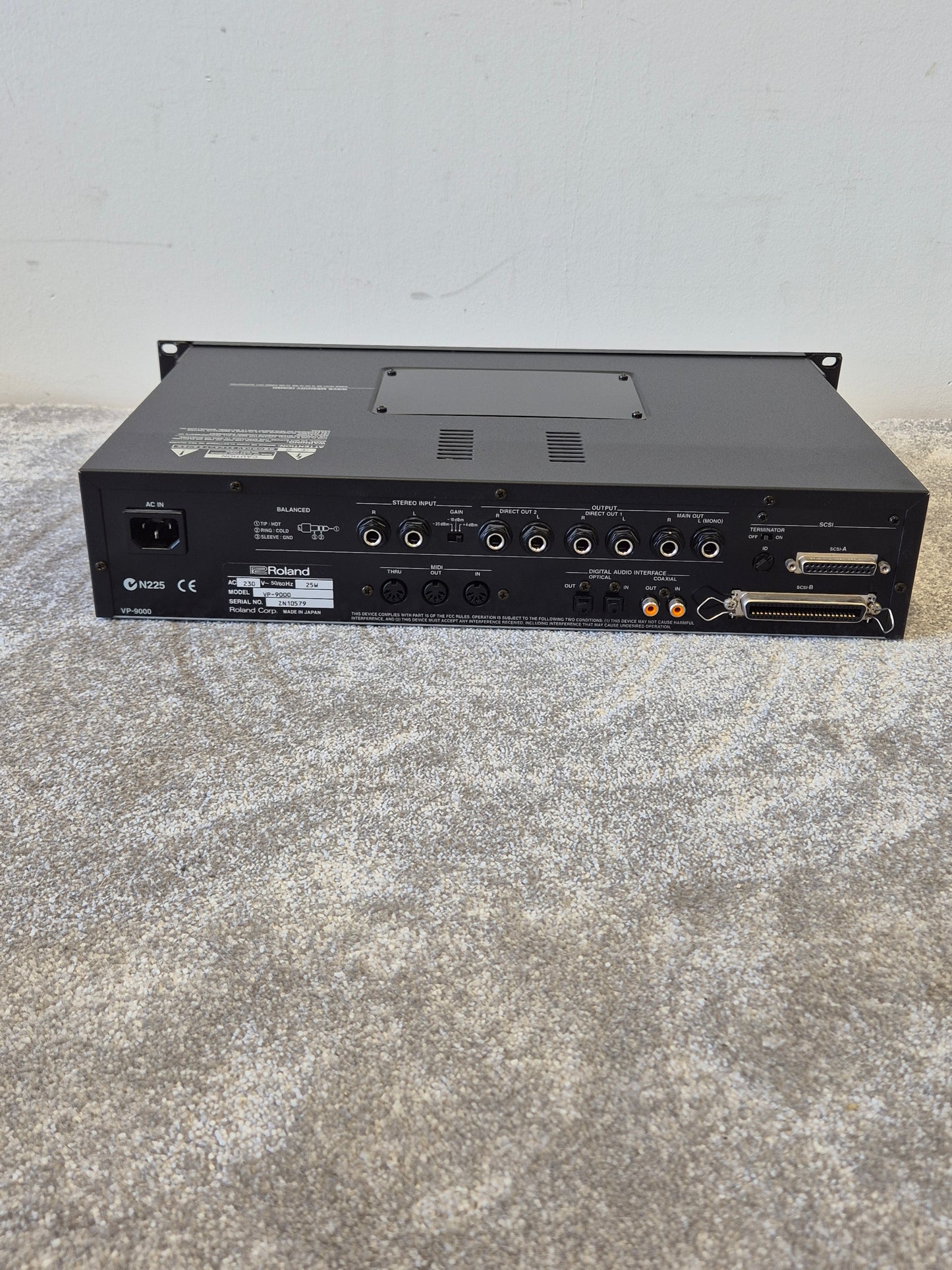 Roland VP-9000 - Variphrase Processor w/ Original Box