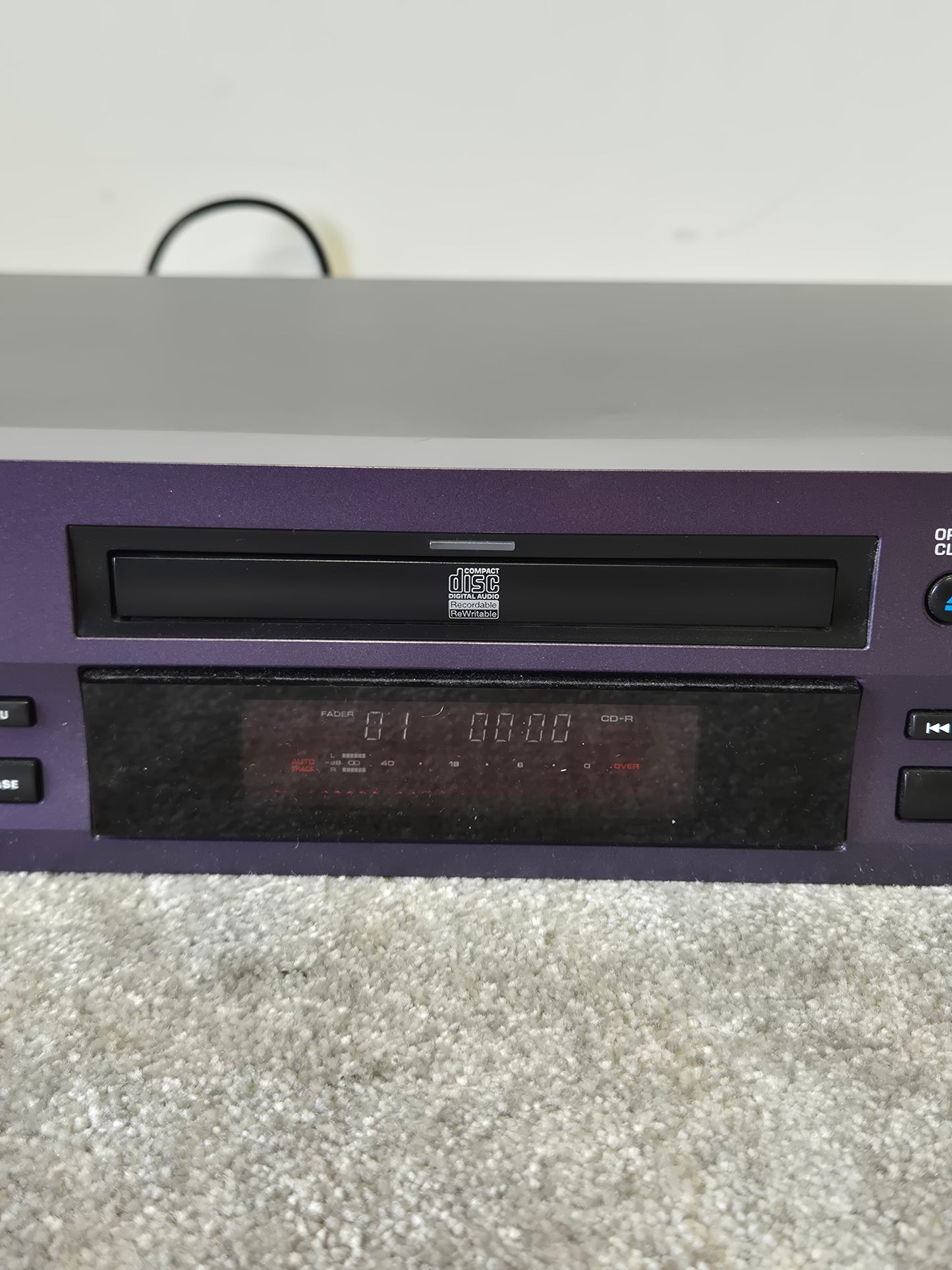 HHB CDR-850 - Professional Compact Disc Recorder and Player (Spares or Repairs)