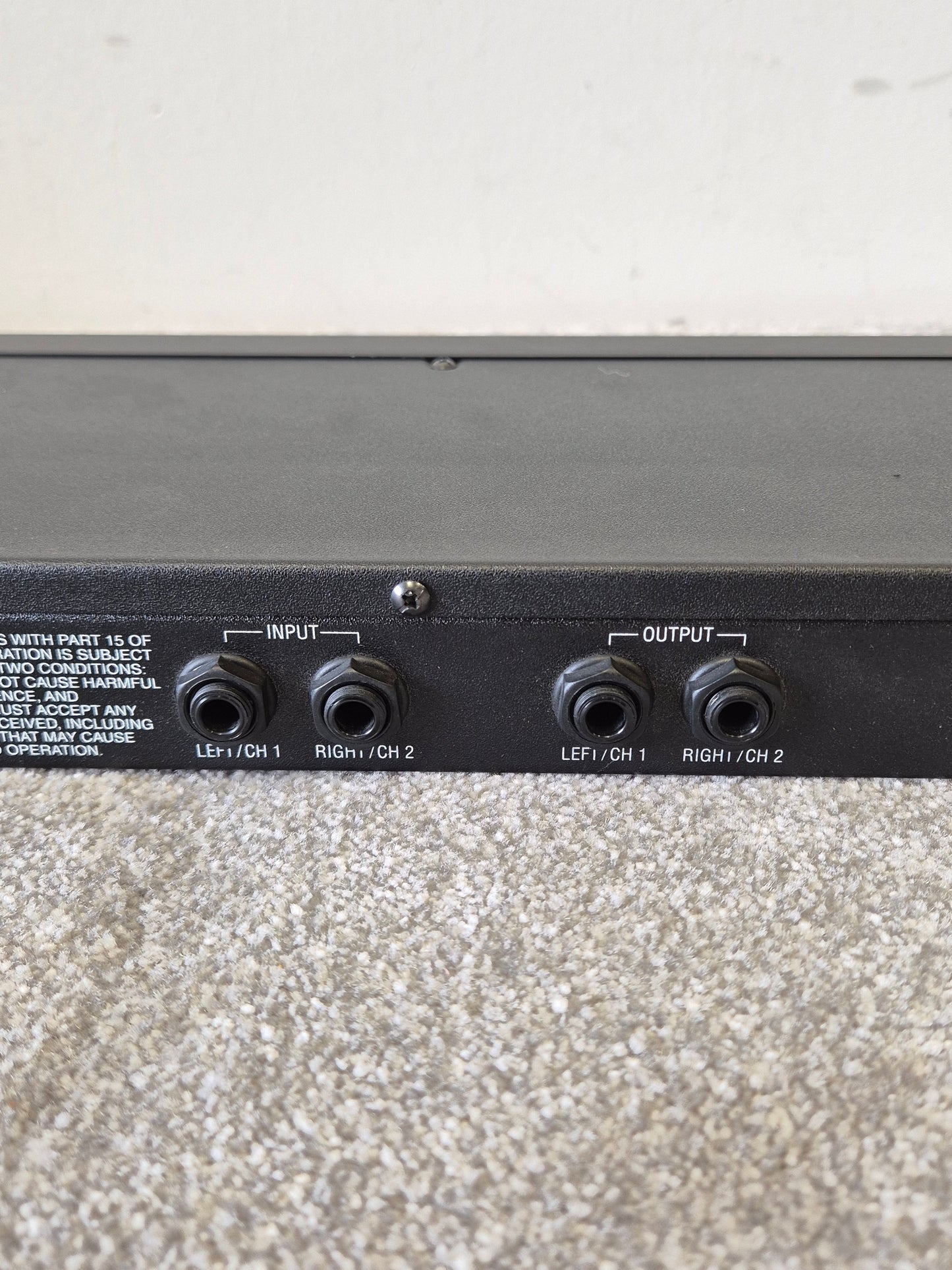 Alesis MidiVerb 4 - Dual-Channel Digital Signal Processor