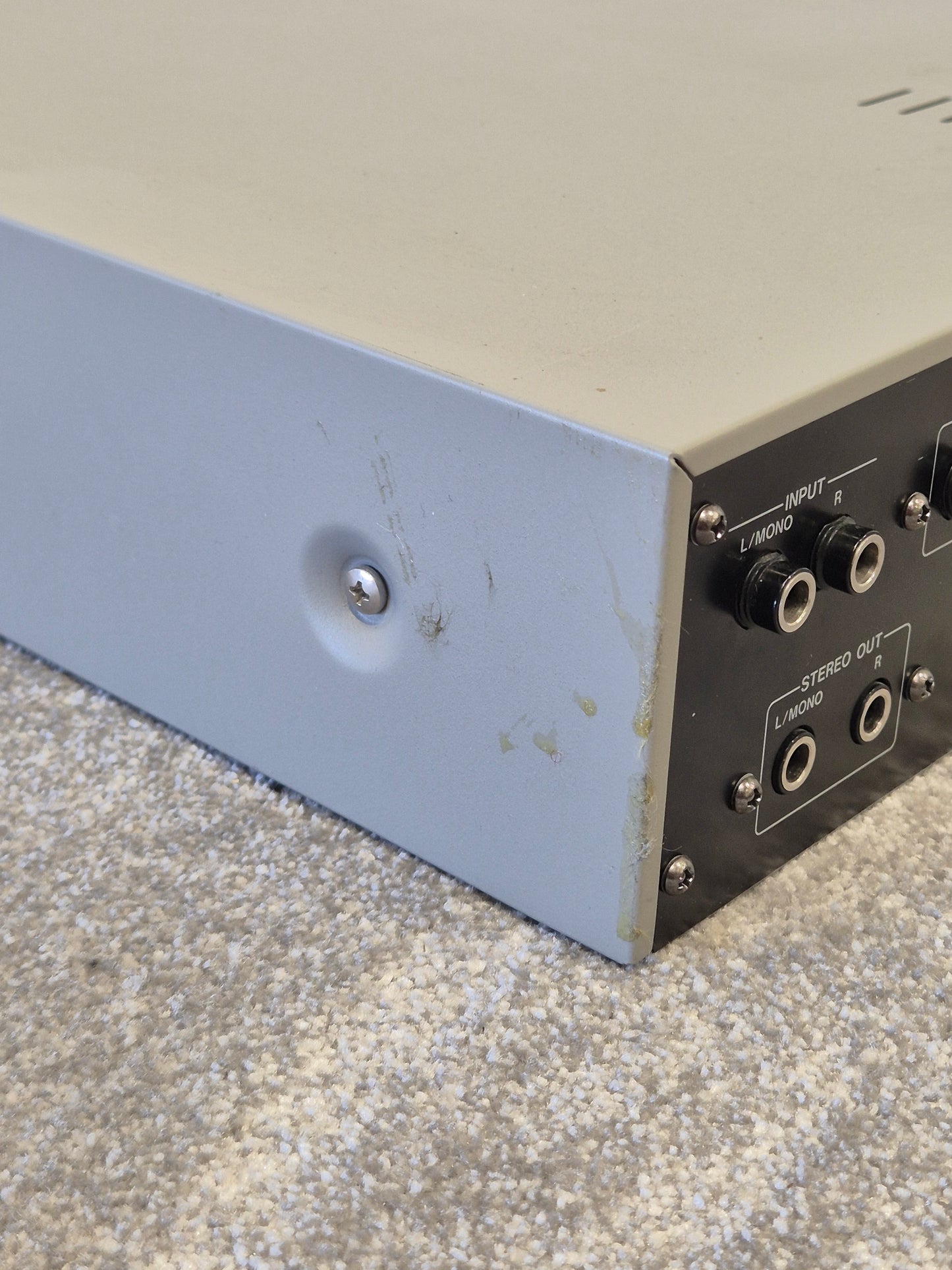 Akai S3000XL - Digital Sample-Based Subtractive Sampler
