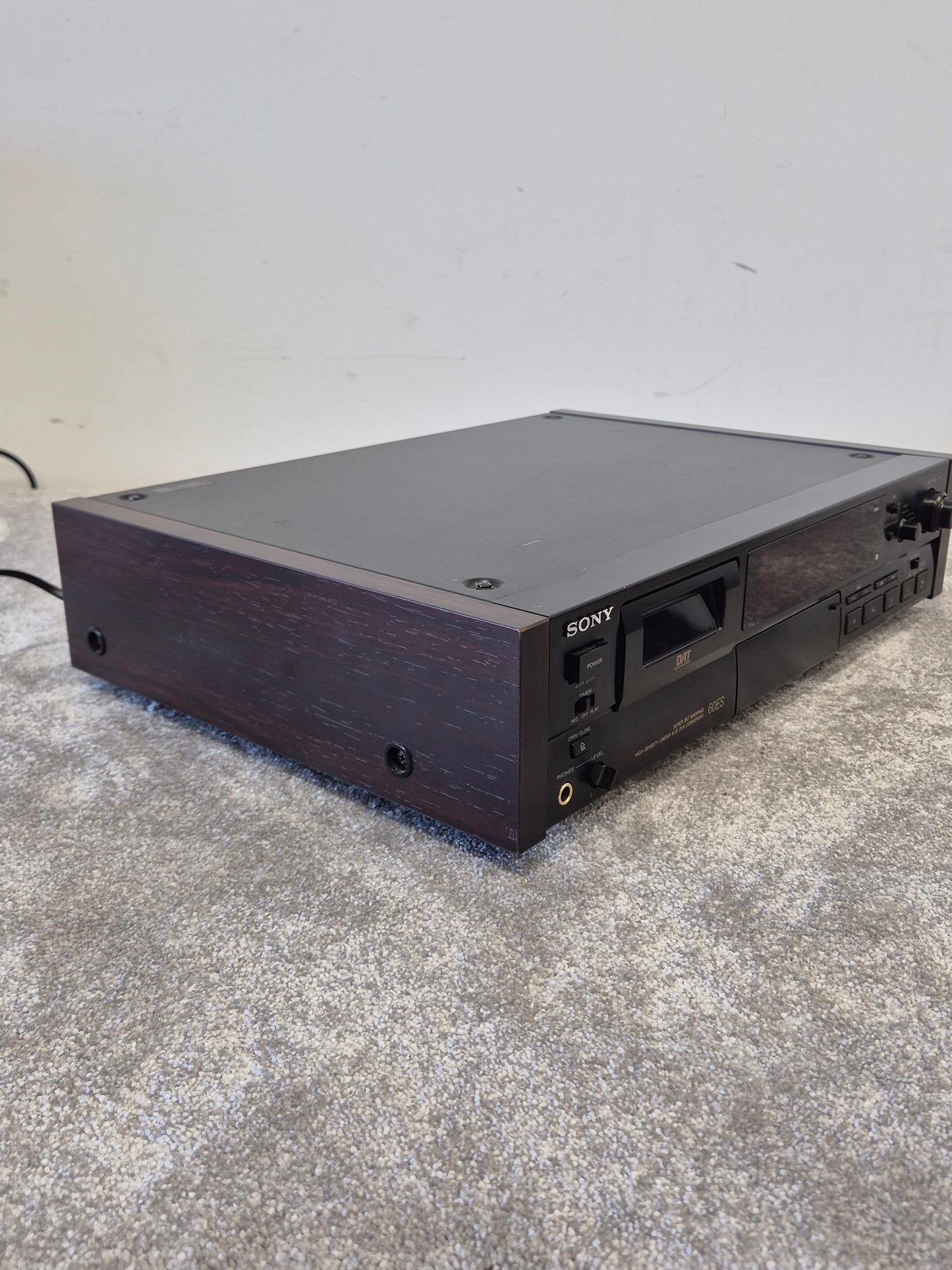 Sony DTC-60ES - DAT Player/Recorder