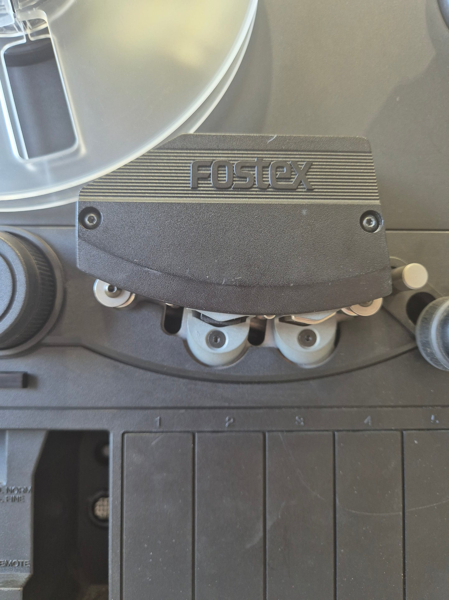 Fostex R8 - 8-Track Reel-to-Reel Tape Recorder (Spares or Repairs)