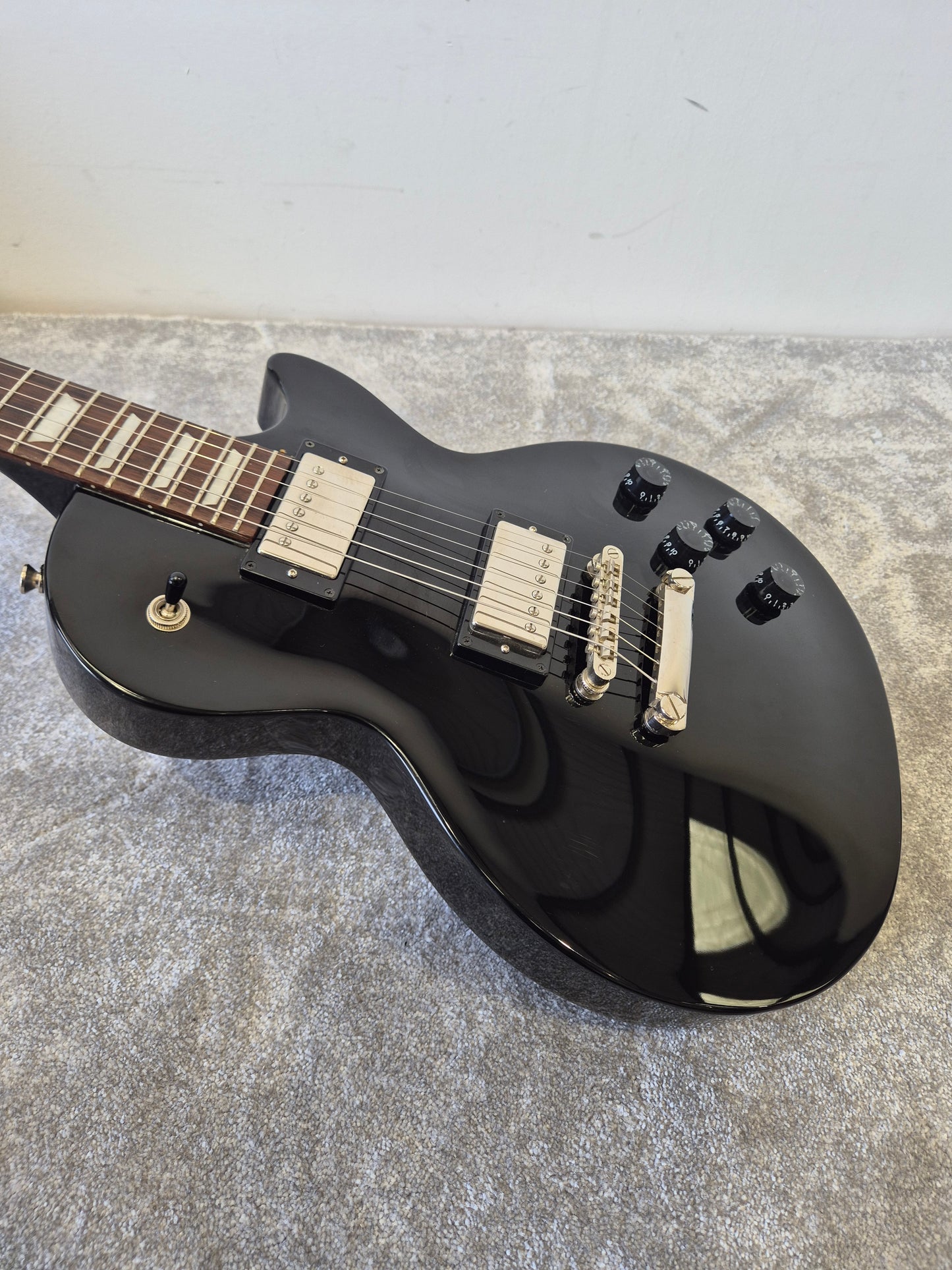 Epiphone Les Paul Studio - Electric Guitar