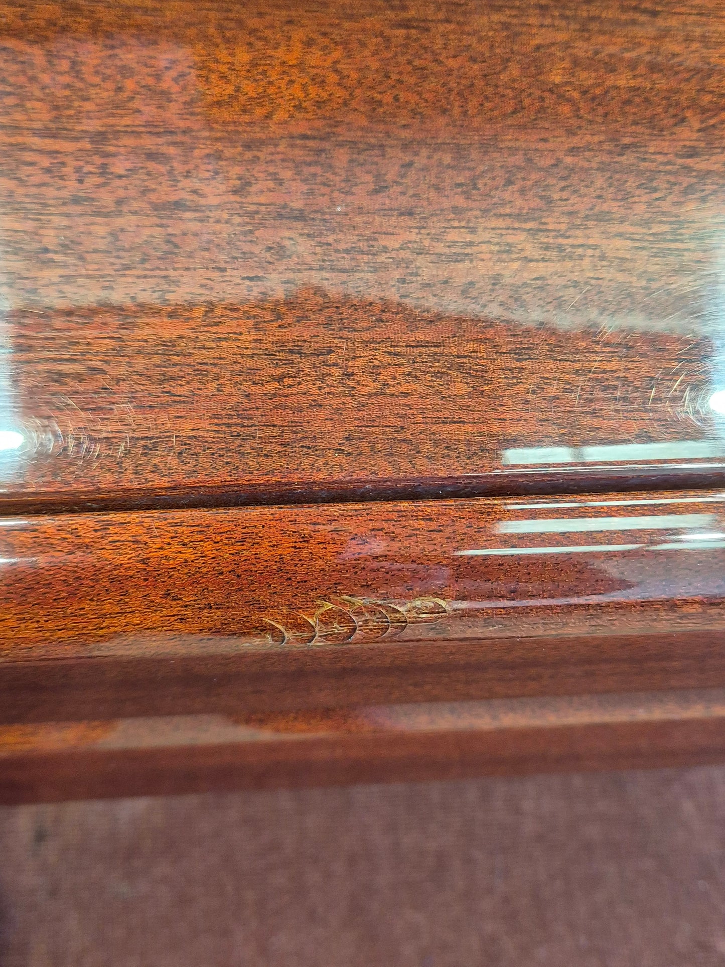 Samick SU-105 - Console Upright Piano w/ Stool - Excellent