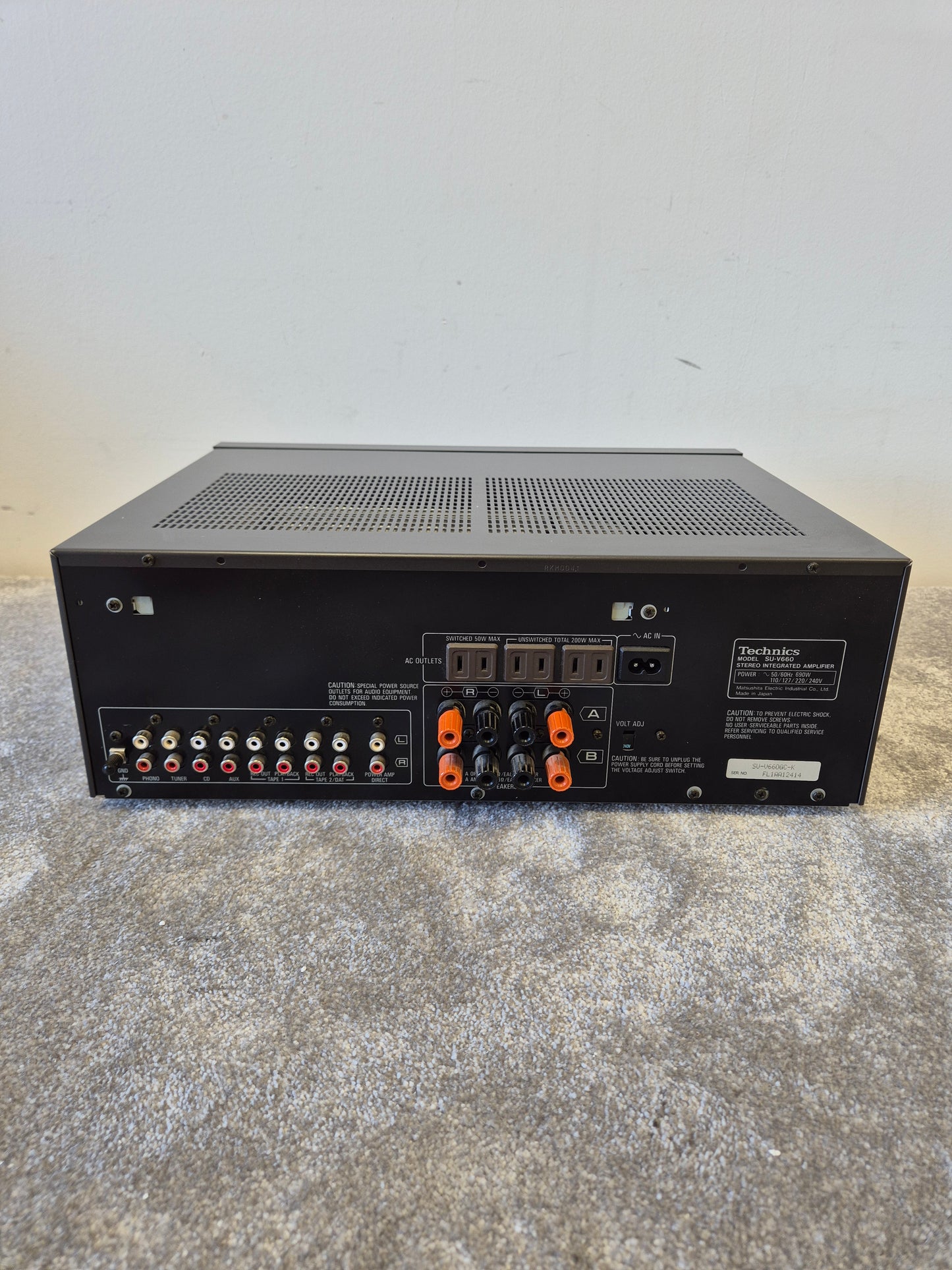 Technics SU-V660 - Stereo Integrated Amplifier - Excellent