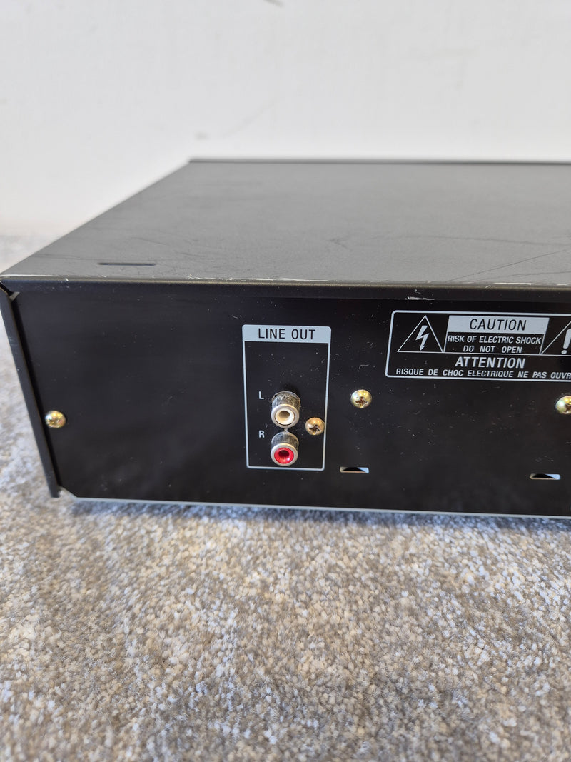 Sony CDP M302 - Compact Disc Player (Spares or Repairs) - image 11