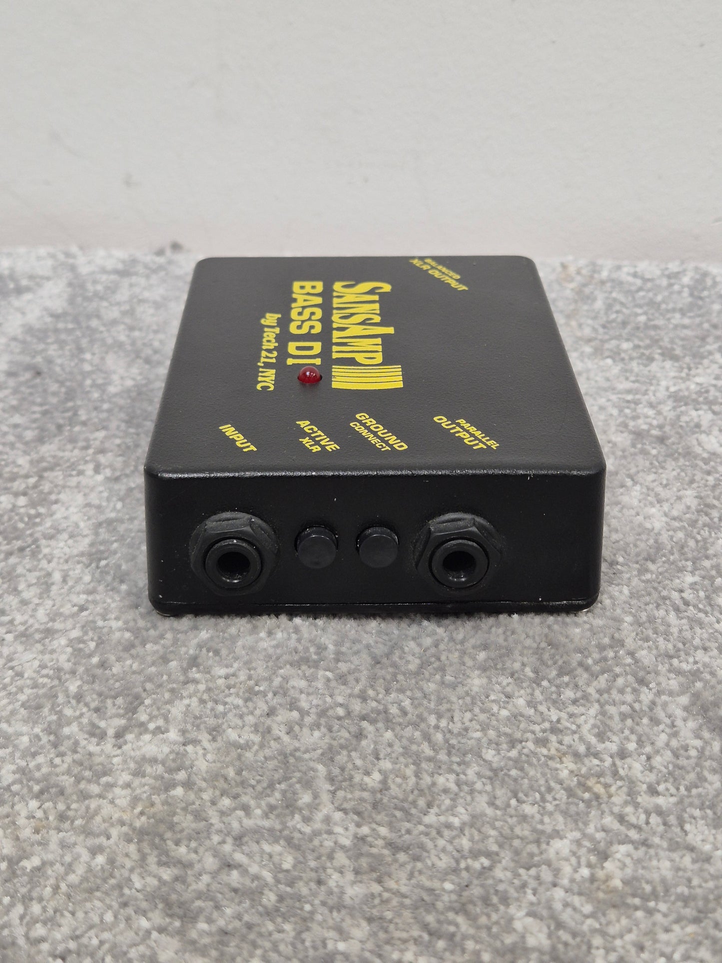 SansAmp Bass DI by Tech 21 - Bass Preamp DI Box (Possibly Pre Production or Prototype) - Good
