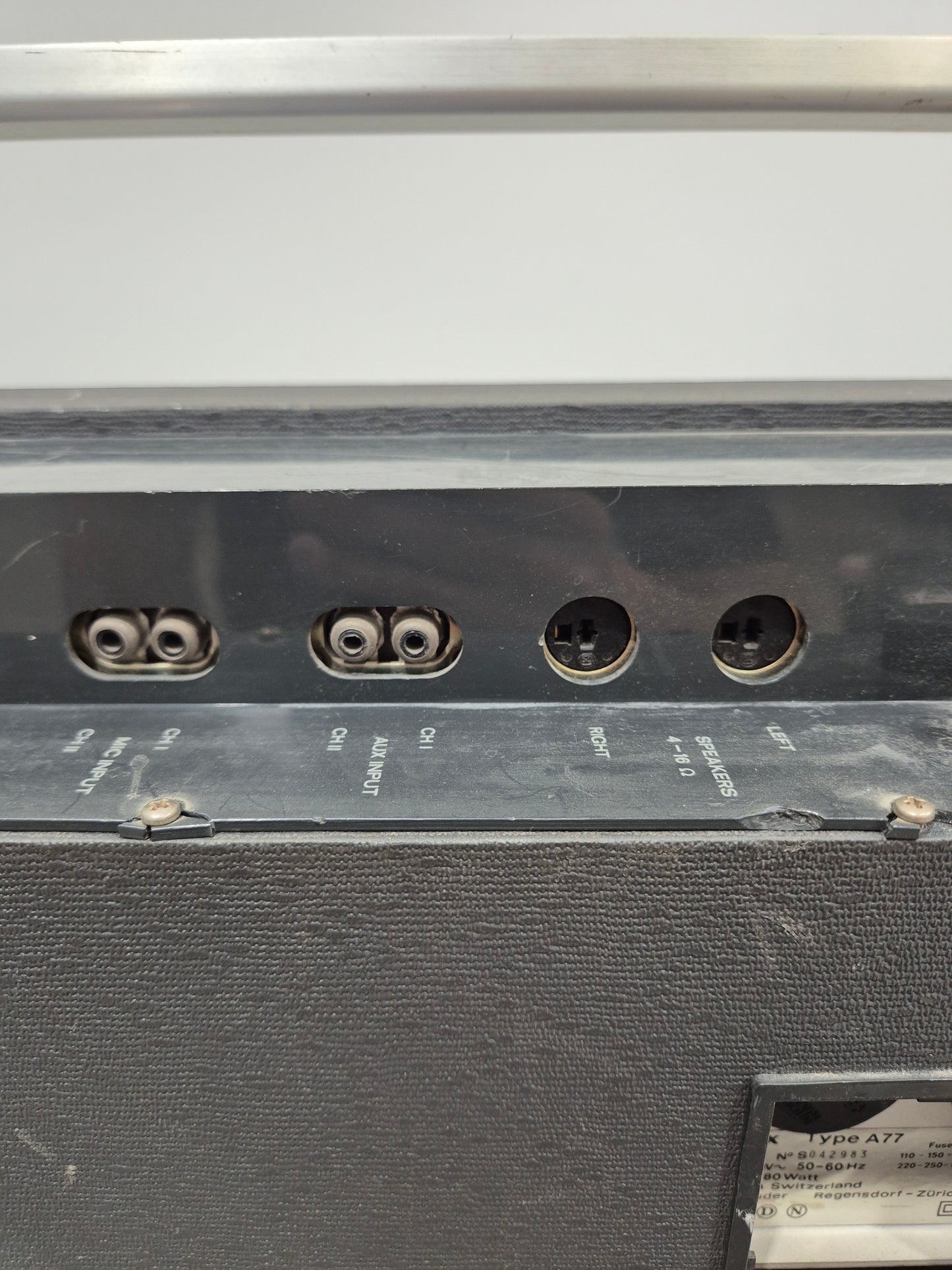 Revox HS77 Reel-to-Reel Tape Recorder - High-Quality Audio, Durable Design - Good w/ Hard Case