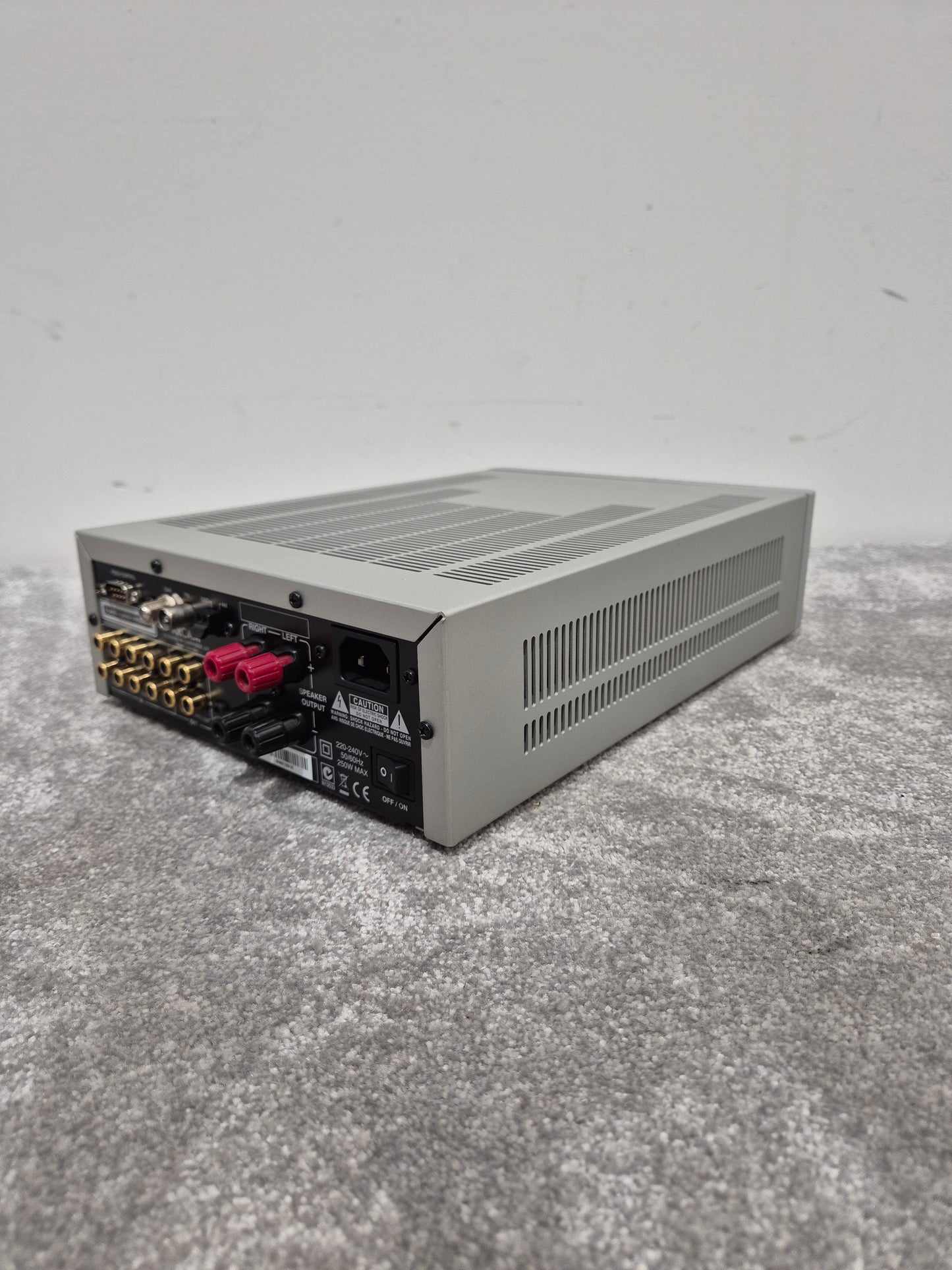 Arcam Solo Mini - All-in-One Hi-Fi System w/ Original Box - Excellent