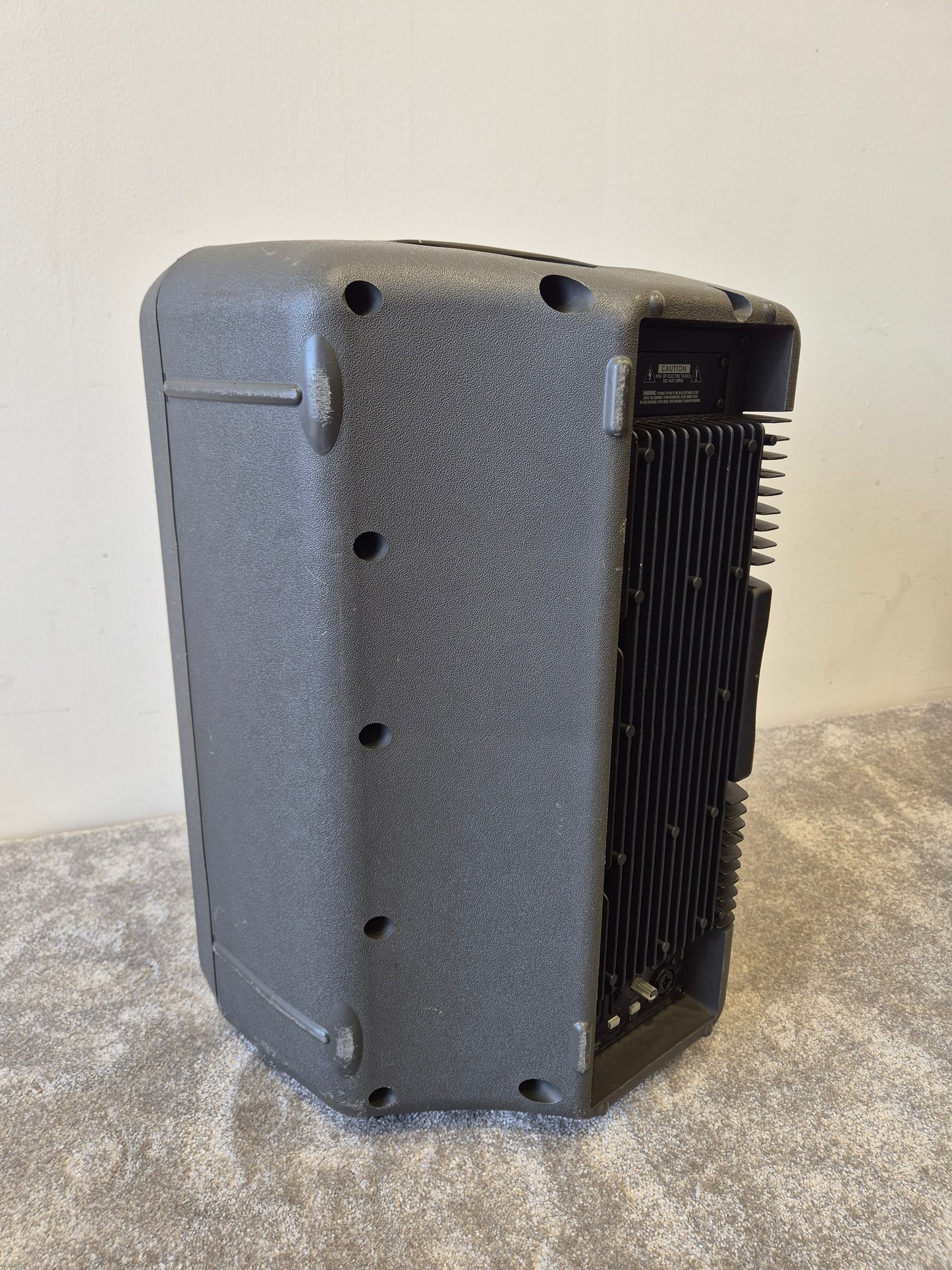 Mackie SRM350 - Active PA Speaker w/ Mackie Soft Bag - Very Good