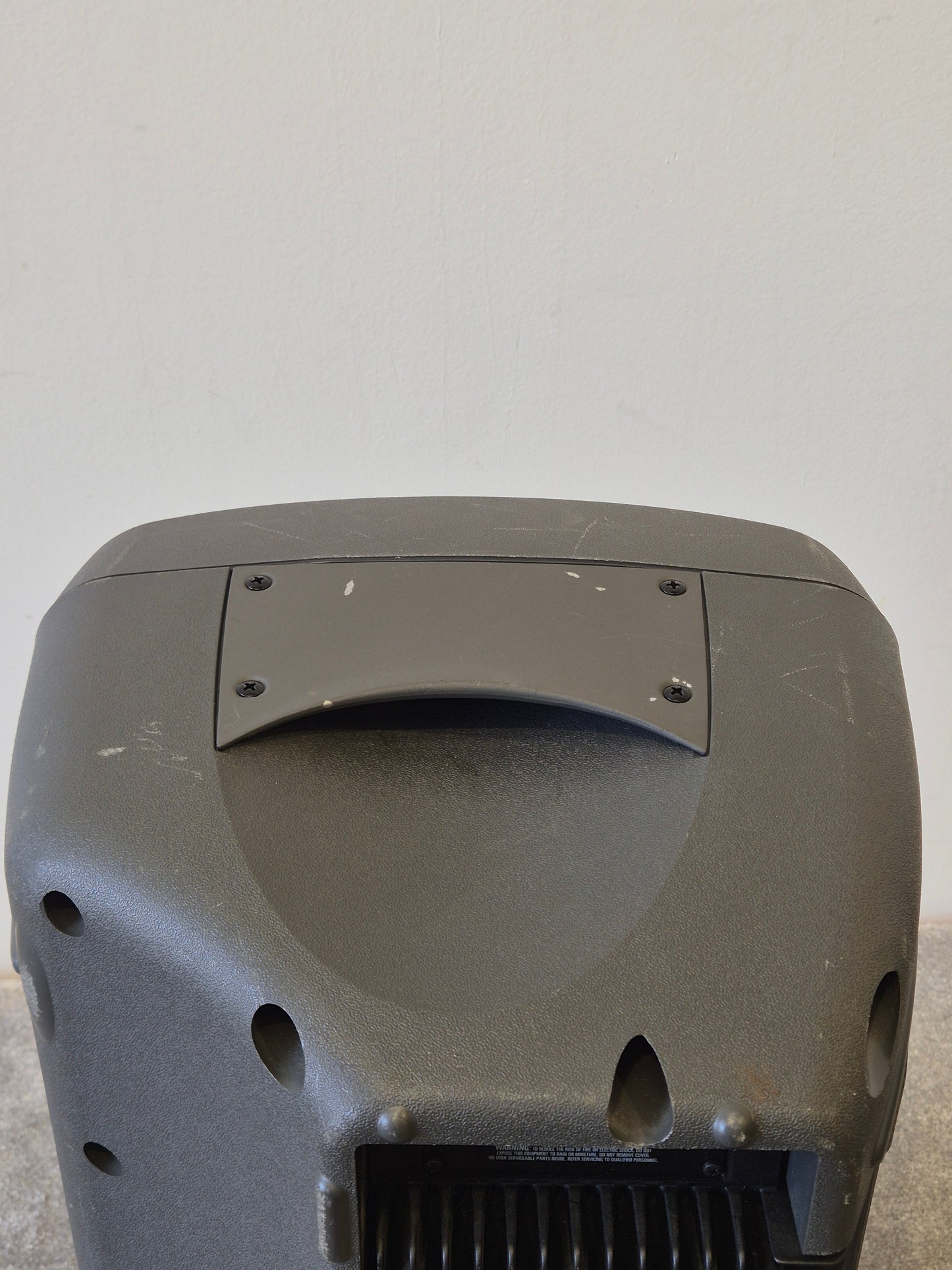 Mackie SRM350 - Active PA Speaker w/ Mackie Soft Bag - Very Good