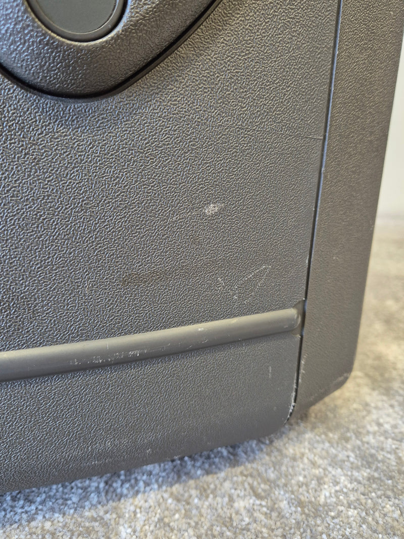 Mackie SRM350 - 10" Active PA Speaker w/ Mackie Soft Bag - Very Good - image 10