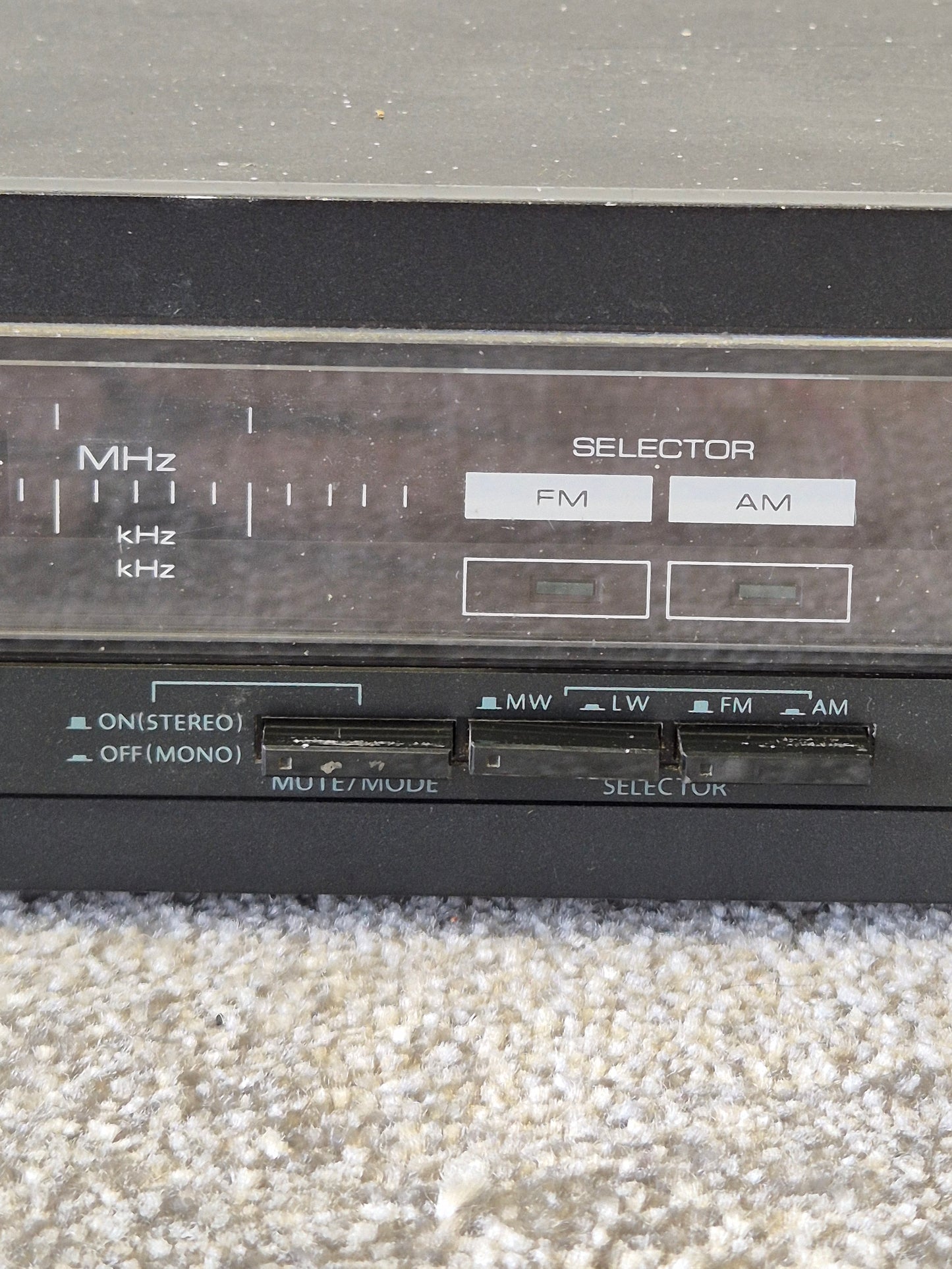 Onkyo T-22L- Vintage FM/MW/LW Stereo Tuner (Read Description)