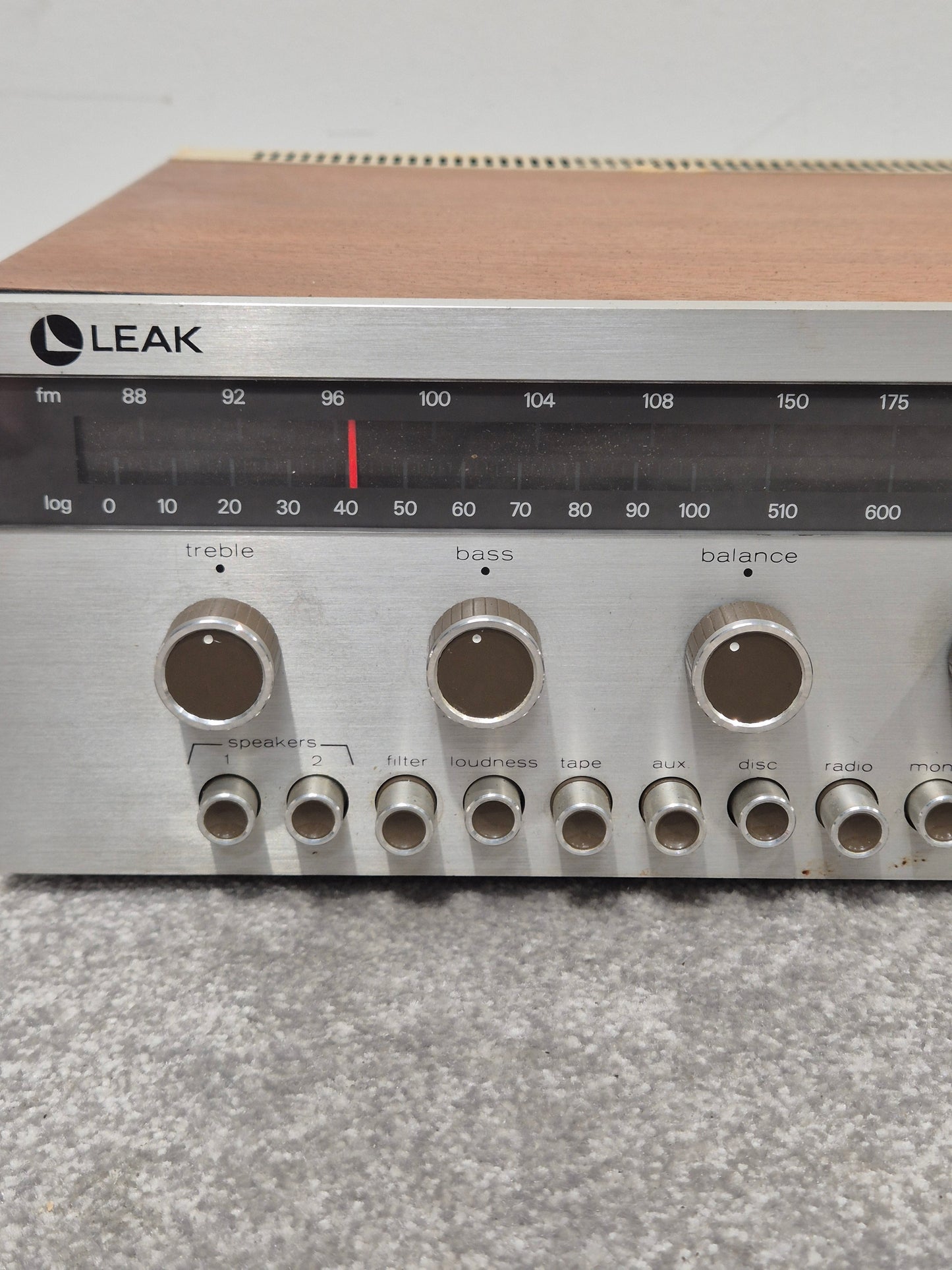 Leak Delta 75 Receiver - Vintage Stereo Receiver (Spares or Repairs)