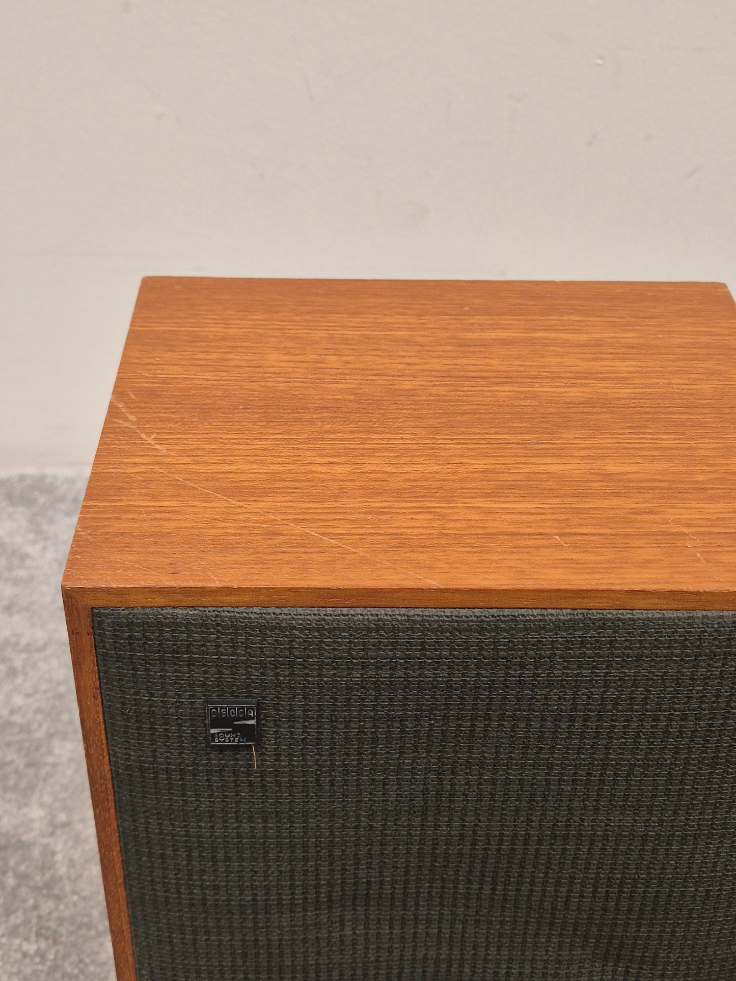 DECCA SOUND 603 - Pair of L100 Speakers (Spares or Repair)