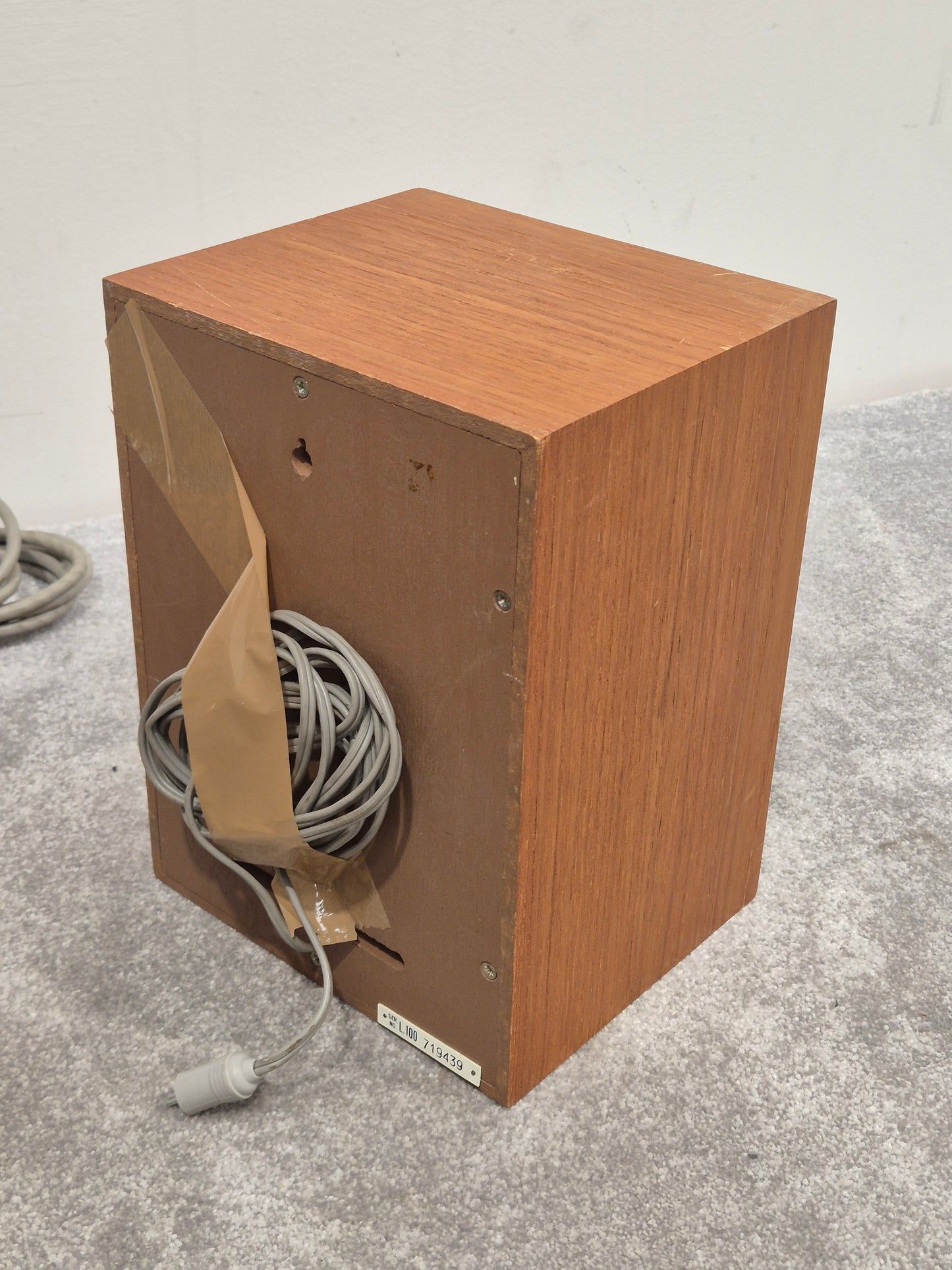 DECCA SOUND 603 - Pair of L100 Speakers (Spares or Repair)