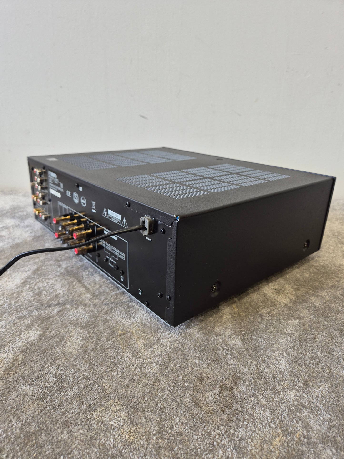 Yamaha A-S500 - Stereo Integrated Amplifier - Excellent