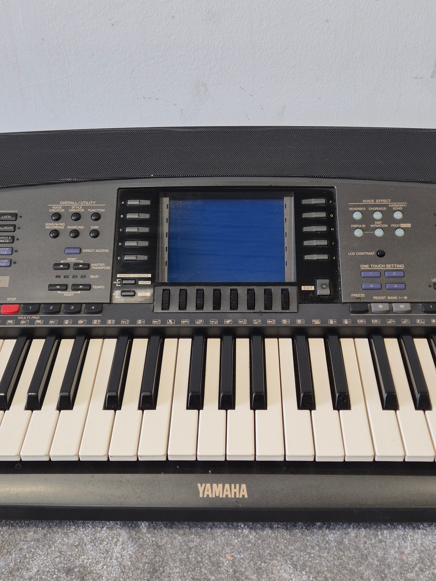 Yamaha PSR-8000 - Versatile Electronic Keyboard - Fair