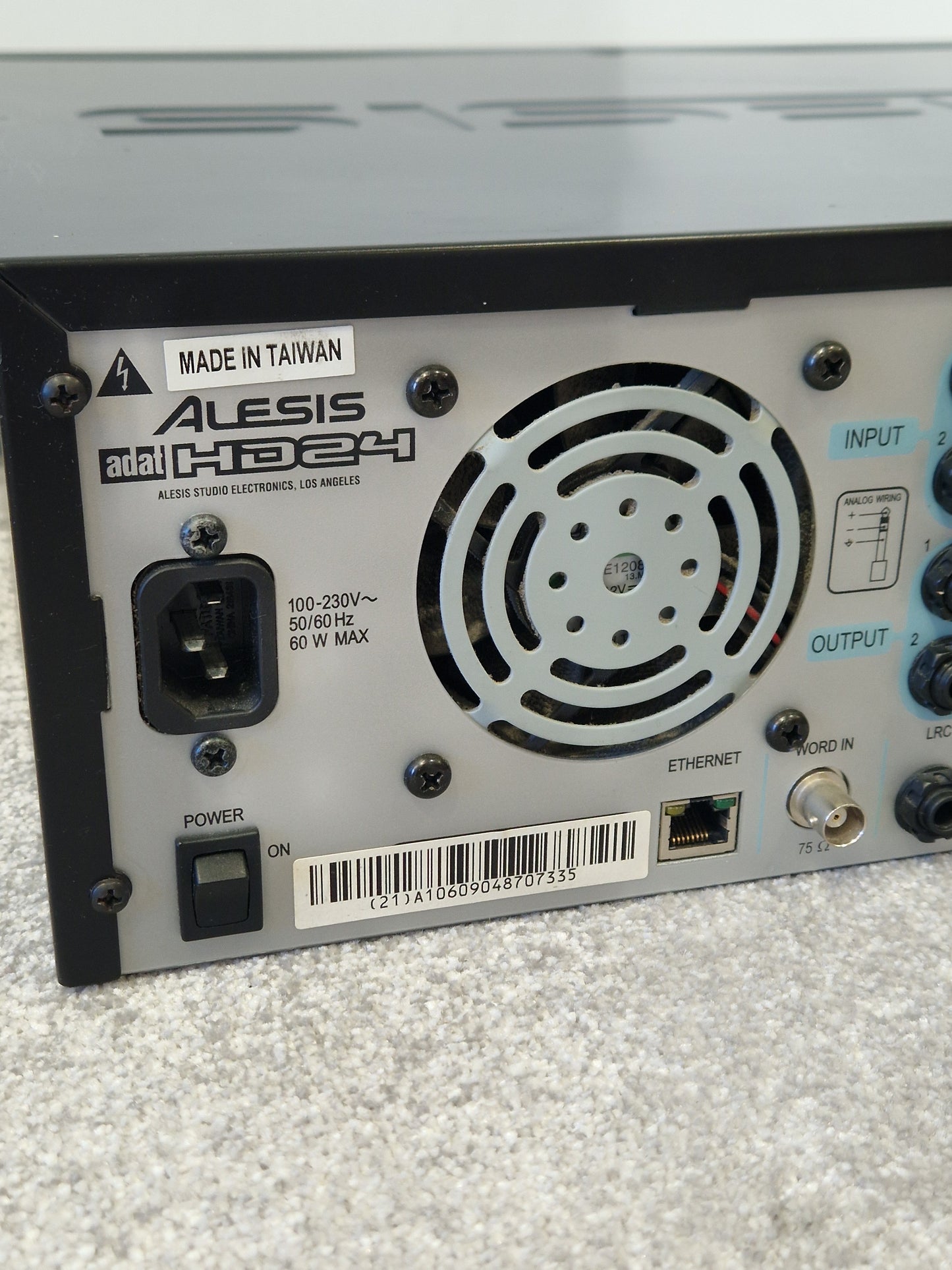 Alesis ADAT HD24 24-Track Hard Disk Recorder – Very Good Condition, High-Resolution Audio, Dual Drive Bays