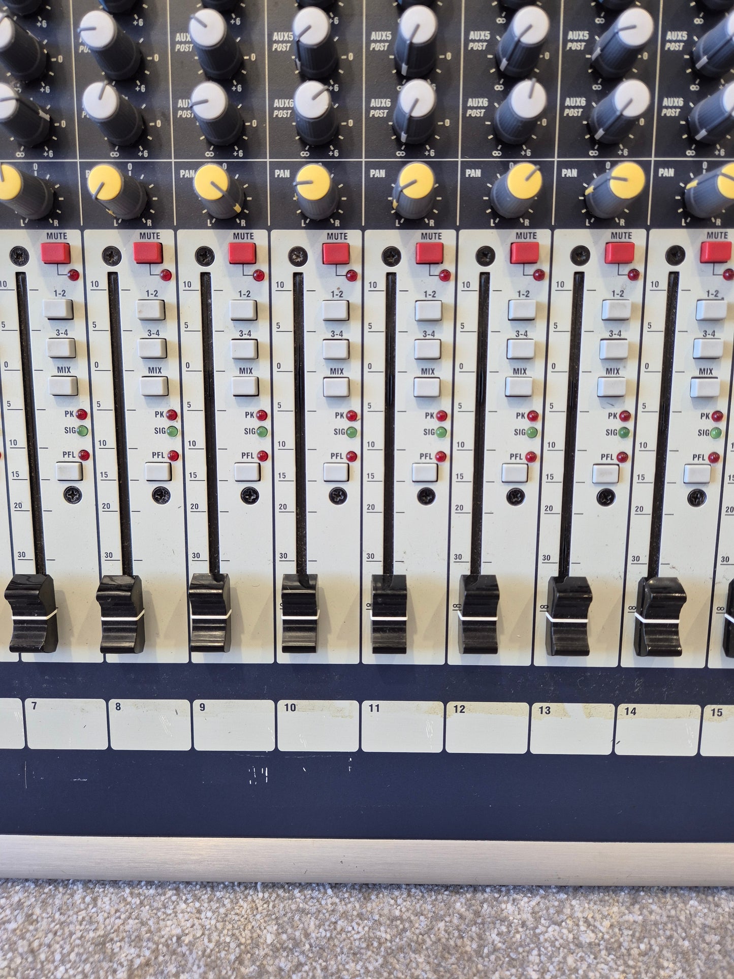 Soundcraft GB2 16 Channel Mixer - Excellent Condition