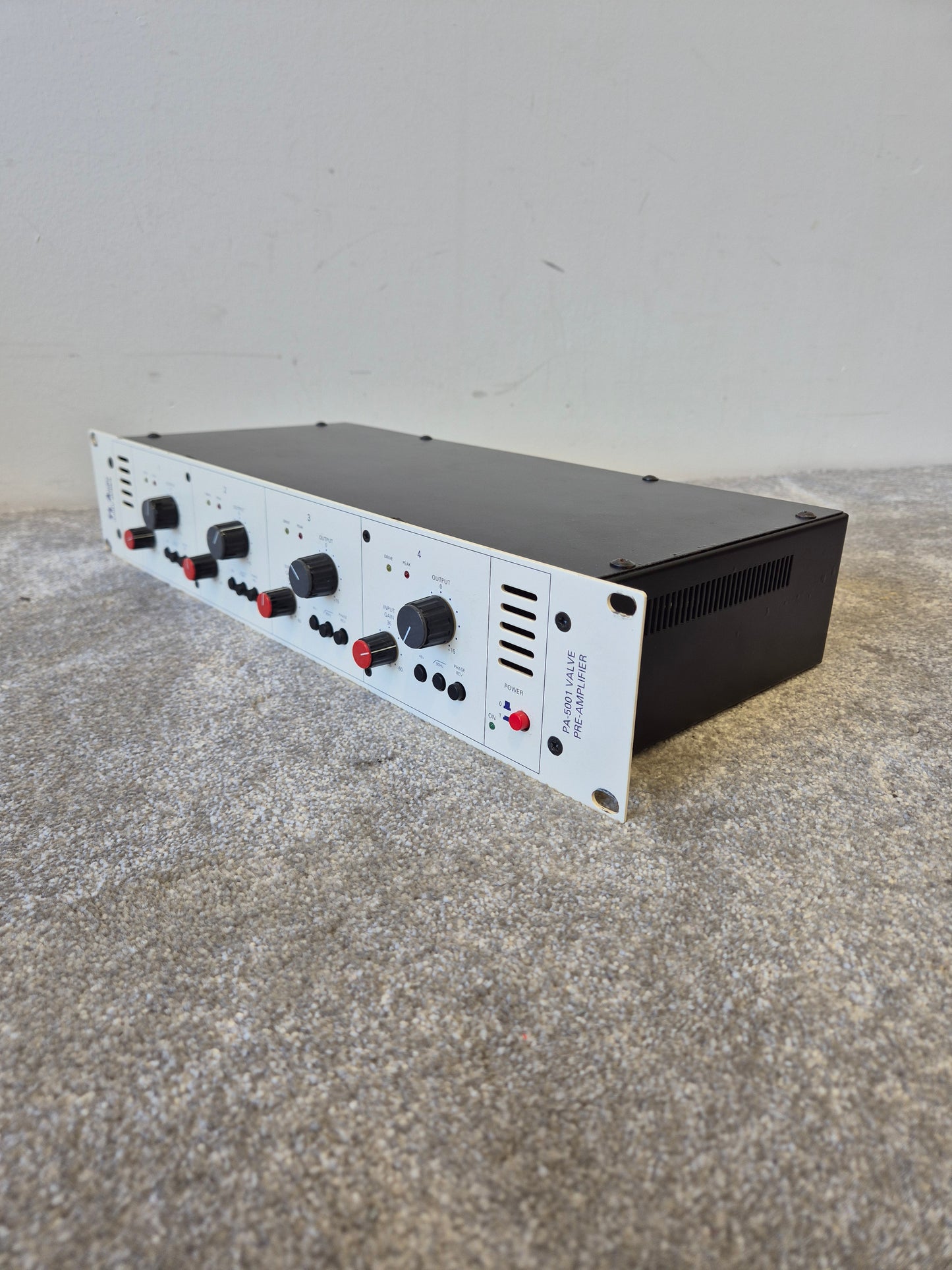 TL Audio Ivory Series 5001 Quad Valve Pre-Amplifier - Very Good Condition