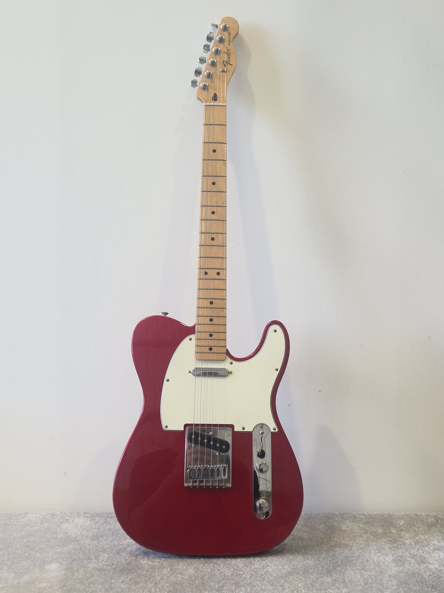 Fender Mexican Telecaster 2015 Electric Guitar, Dual Single-Coil Pickups - Good