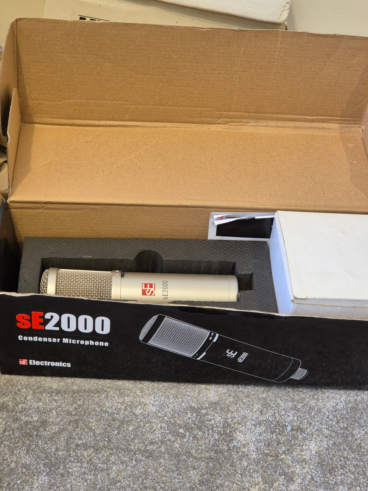 sE Electronics sE2000 - Condenser Microphone w/ Original Box - Excellent Condition