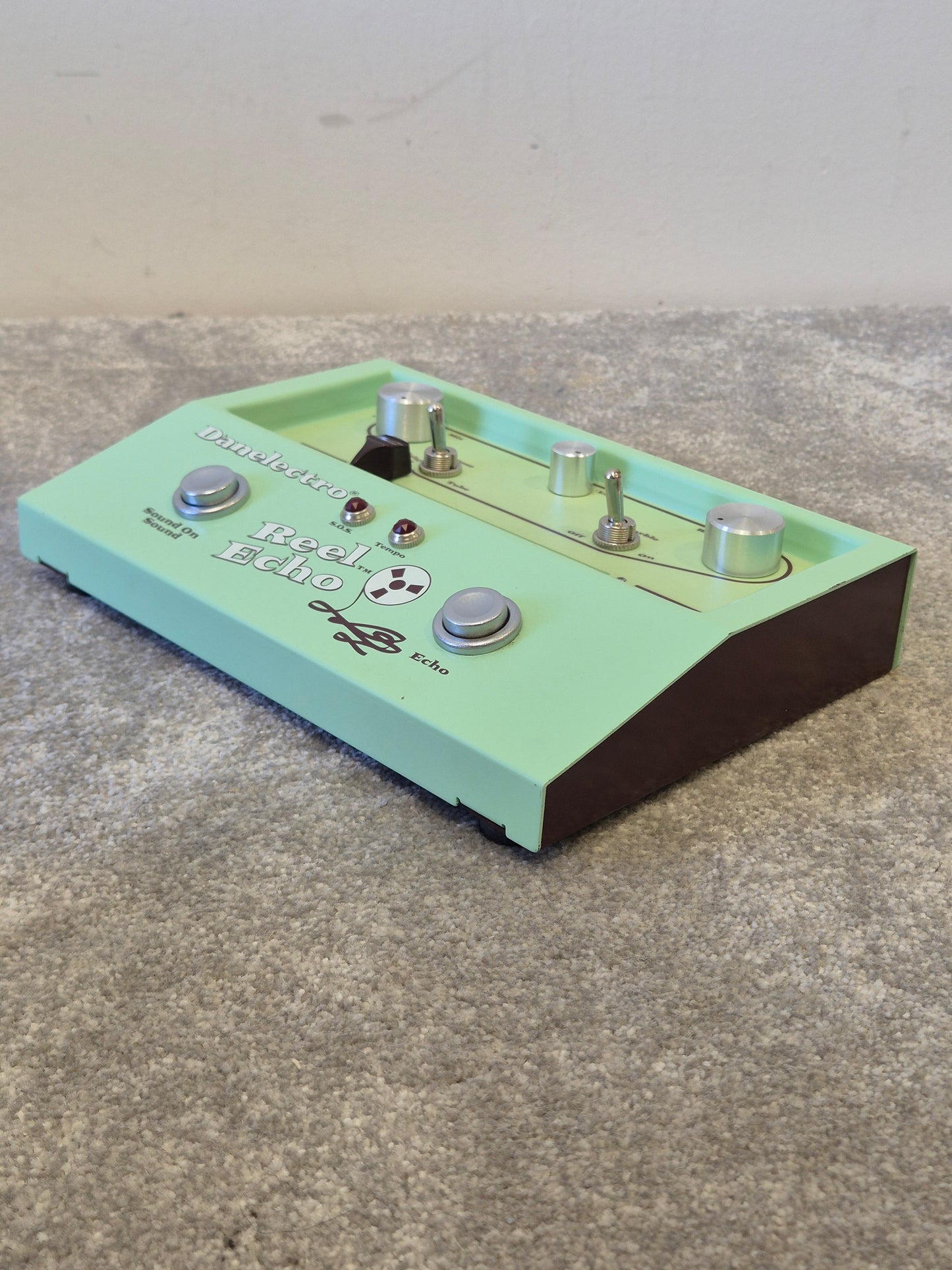 Danelectro Reel Echo – Vintage Tape Echo Simulator w/ Original Box – Excellent Condition