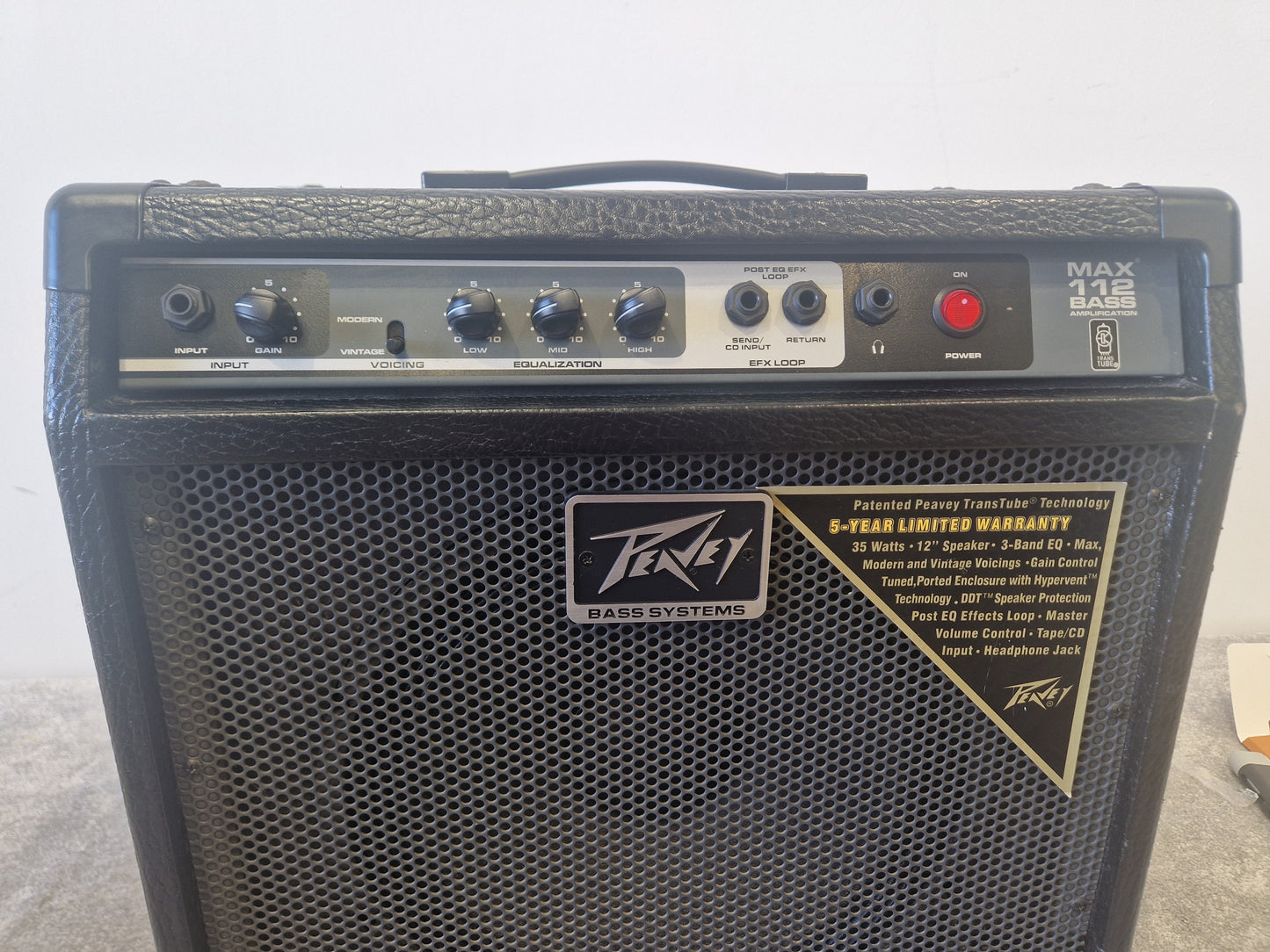 Peavey Max 112 Bass Combo Amp – 200W, TransTube Gain, 3-Band EQ - Very Good