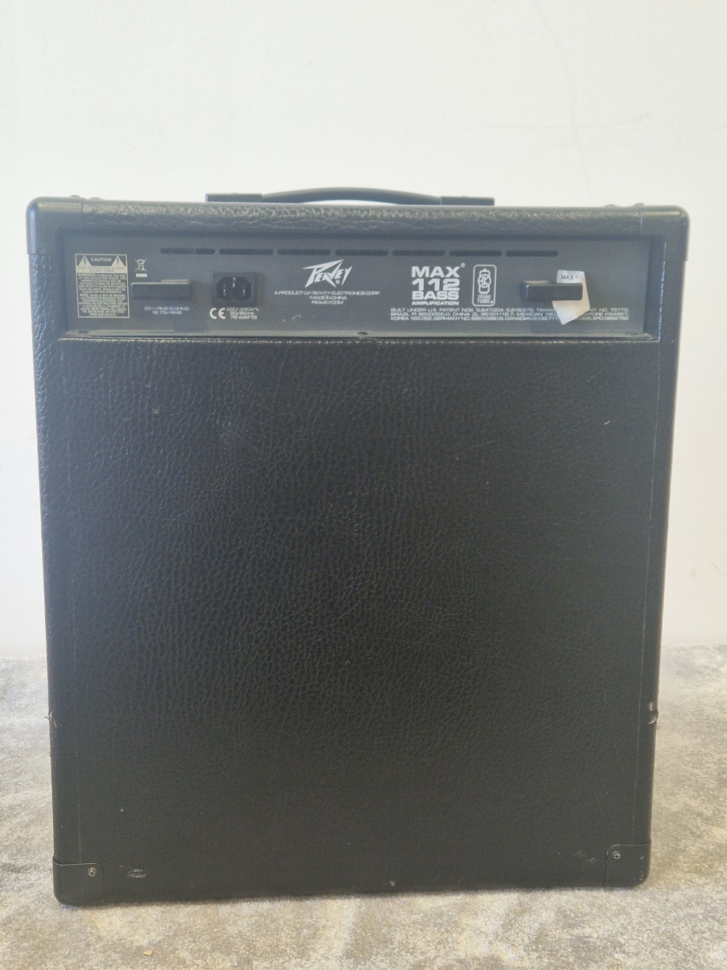 Peavey Max 112 Bass Combo Amp – 200W, TransTube Gain, 3-Band EQ - Very Good