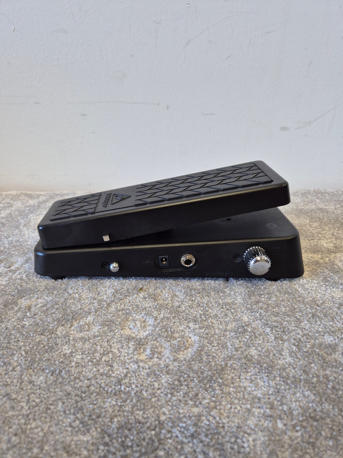 Behringer HB01 Hellbabe - Wah Pedal - Excellent