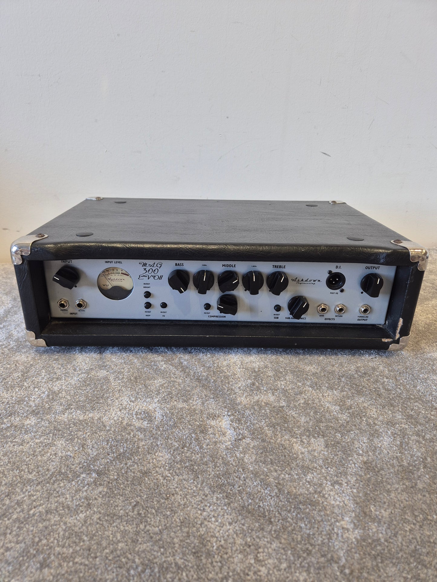 Ashdown MAG 300 EVO II Bass Amp Head – 300W RMS - Good