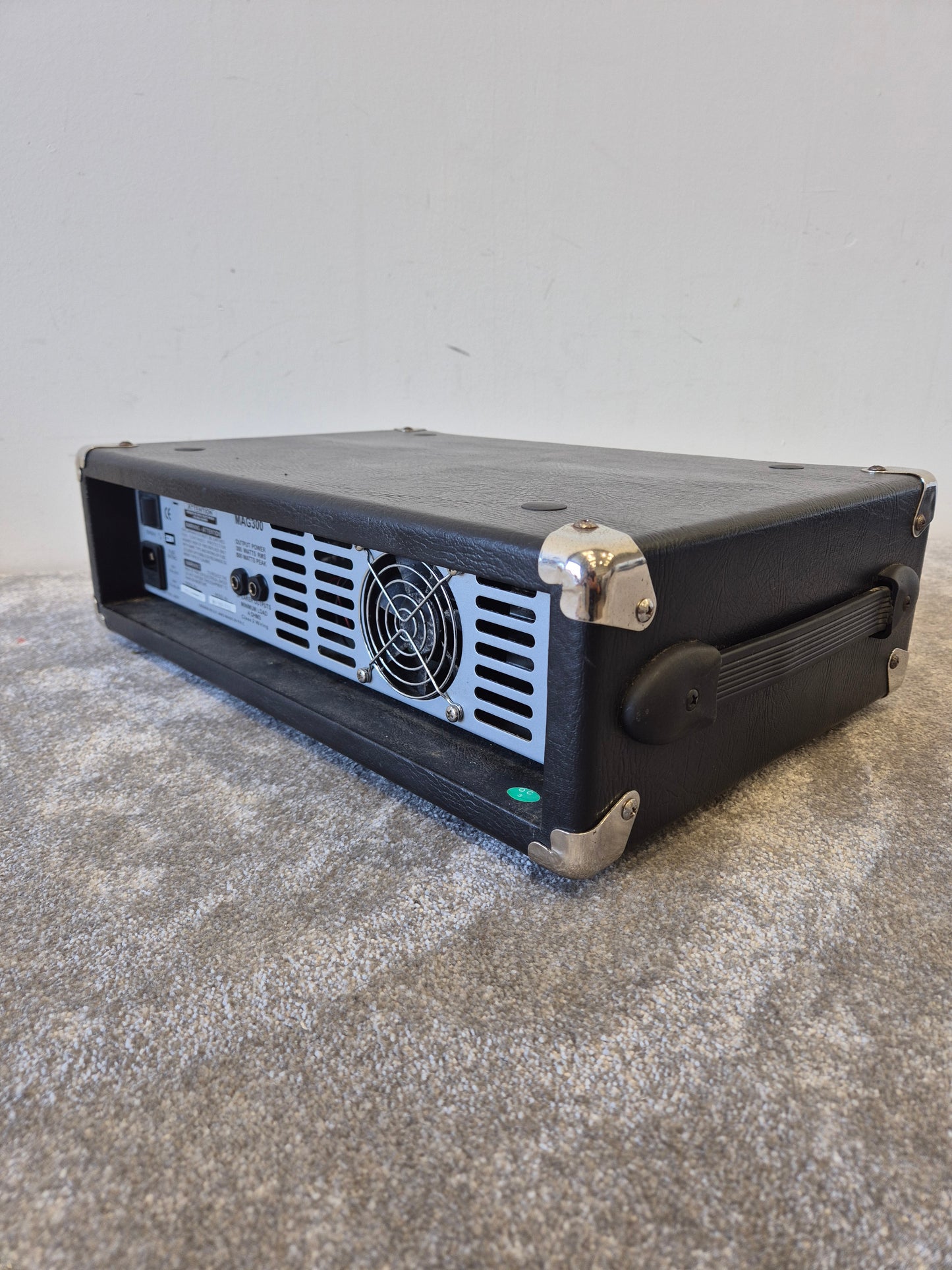 Ashdown MAG 300 EVO II Bass Amp Head – 300W RMS - Good