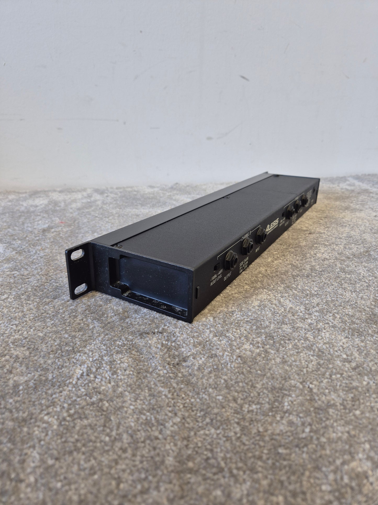 Alesis 3630 Compressor - Dual-Channel Compressor/Limiter w/ Original Box