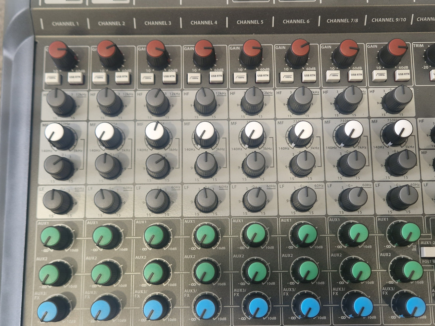 Soundcraft Signature MT12 Analog Mixer w/ Gator Gig Bag – 12 Channels, Built-In FX - Mint