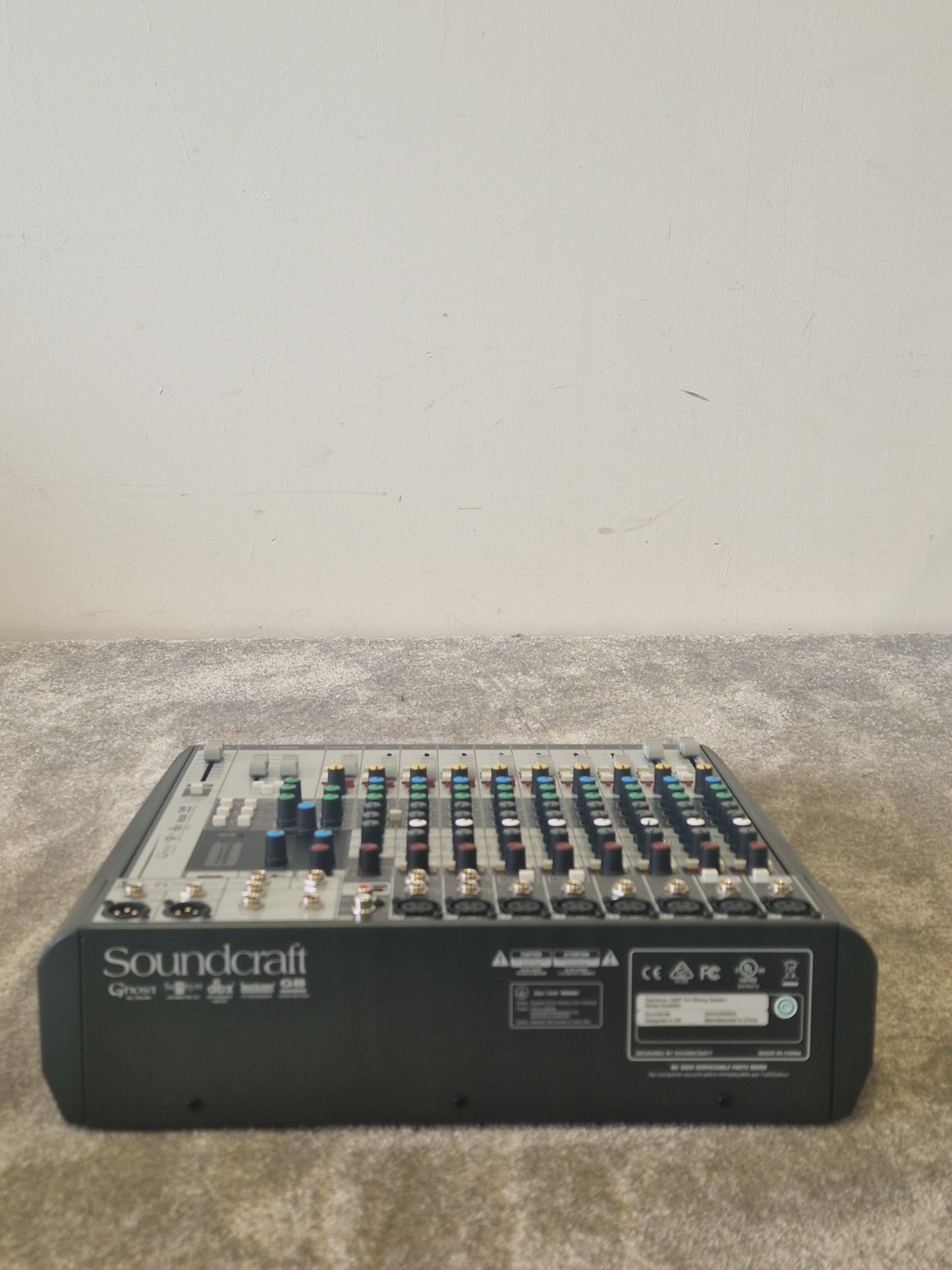 Soundcraft Signature MT12 Analog Mixer w/ Gator Gig Bag – 12 Channels, Built-In FX - Mint