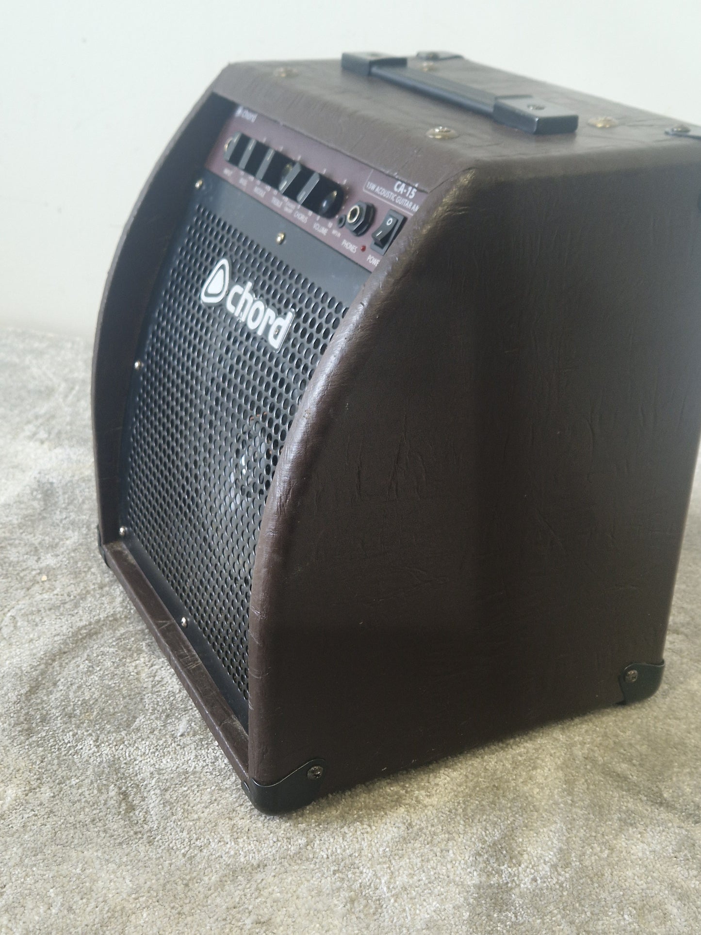 Chord CA-15 Guitar Amp – Good Condition – 15W Practice Combo with Clean & Overdrive Channels