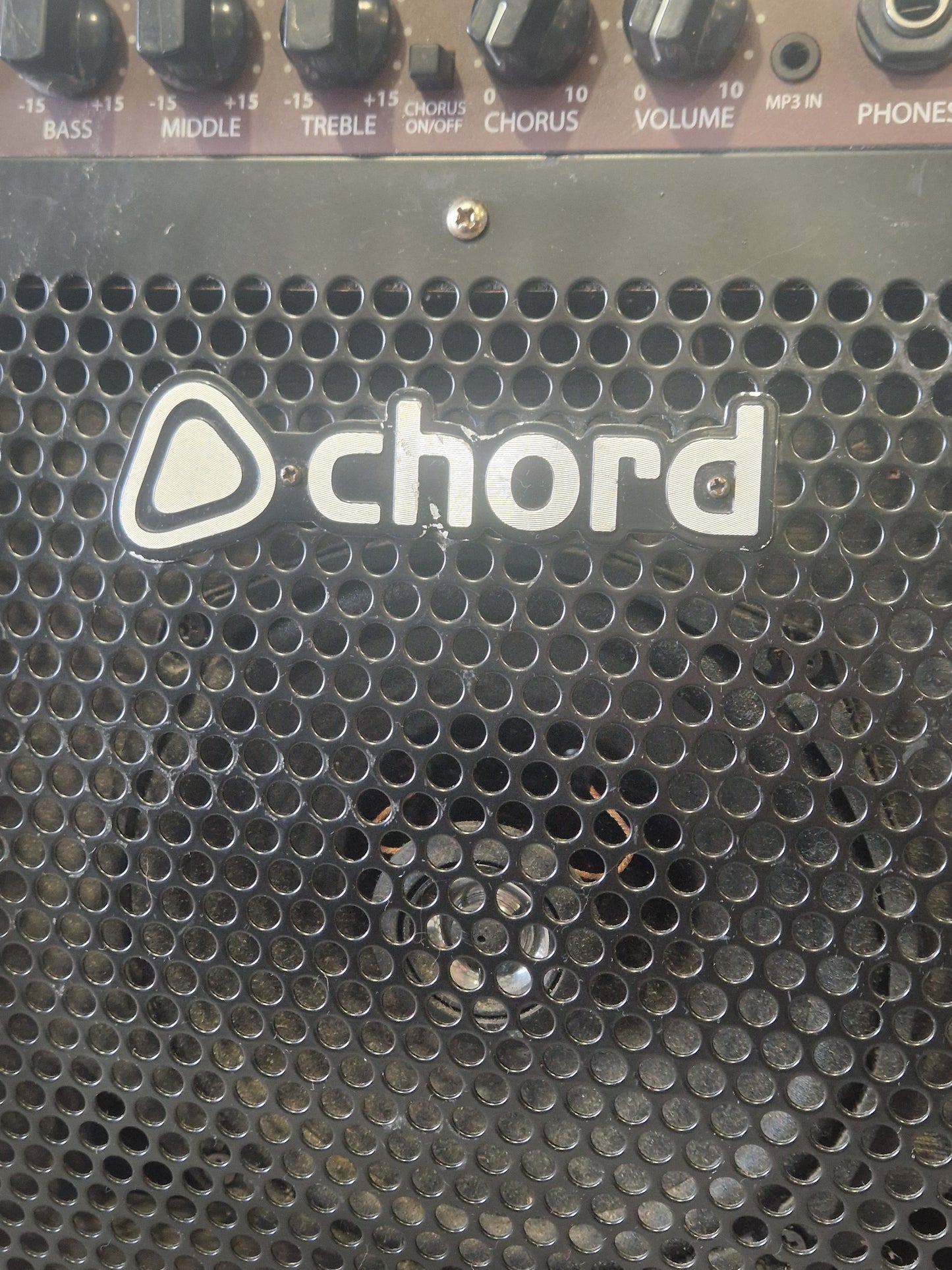 Chord CA-15 Guitar Amp – Good Condition – 15W Practice Combo with Clean & Overdrive Channels