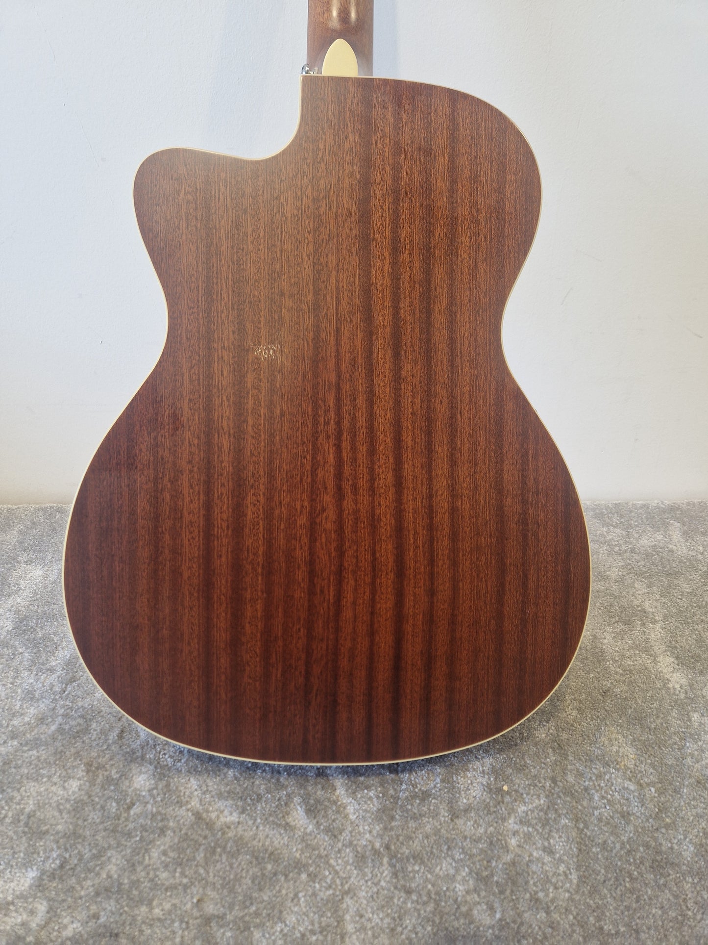 Cort L100-OC NS 6 String Acoustic Guitar – Full-Size w/ Case - Excellent