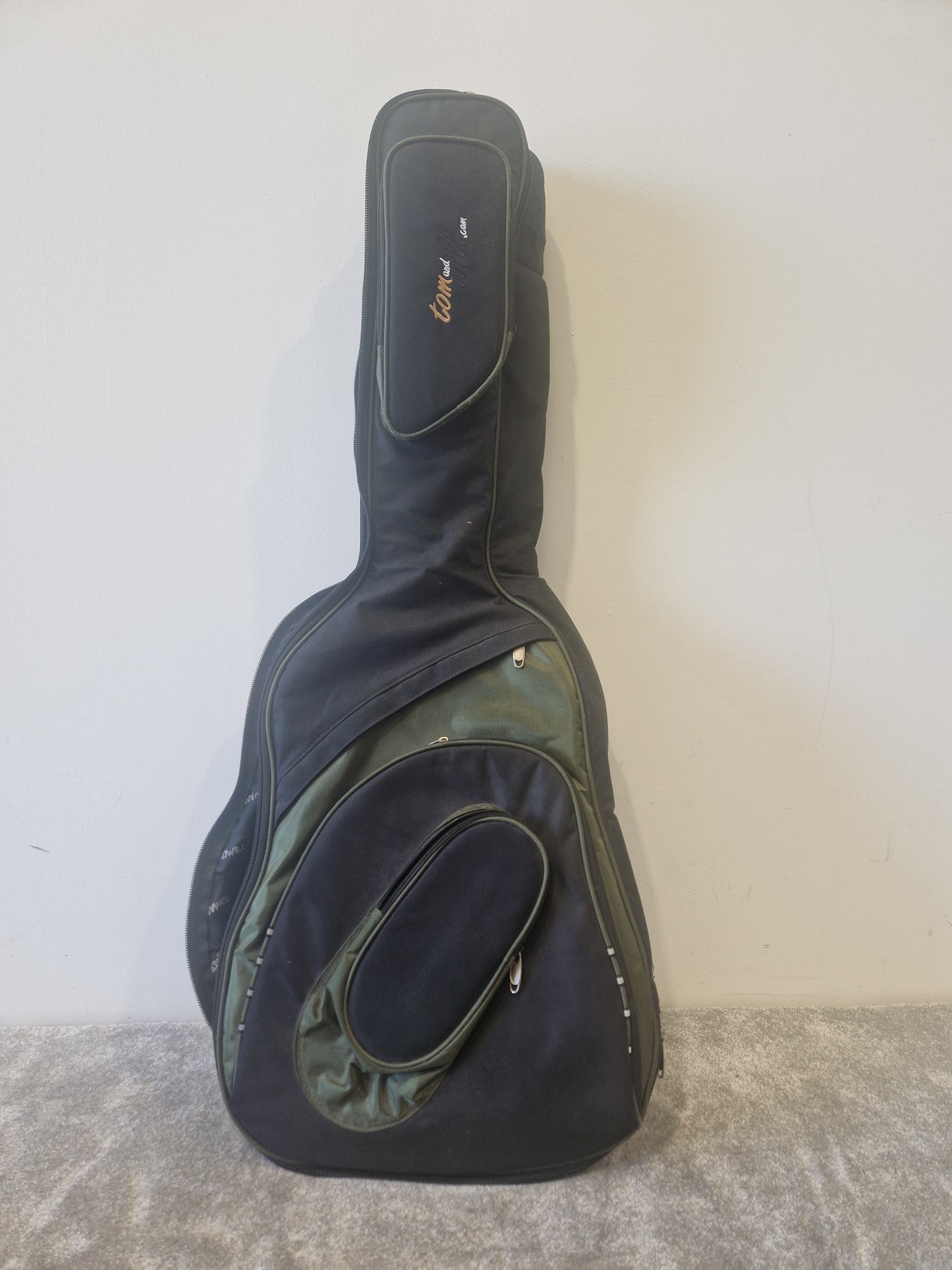 Cort L100-OC NS 6 String Acoustic Guitar – Full-Size w/ Case - Excellent