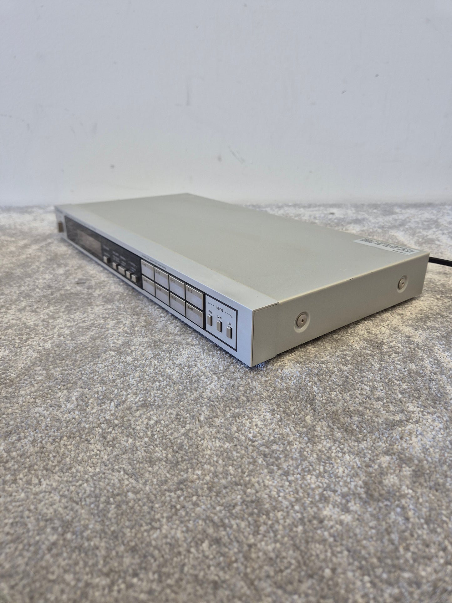 Technics ST-Z55L Quartz Synthesizer FM/MW/LW Stereo Tuner w/ Original Box – Very Good
