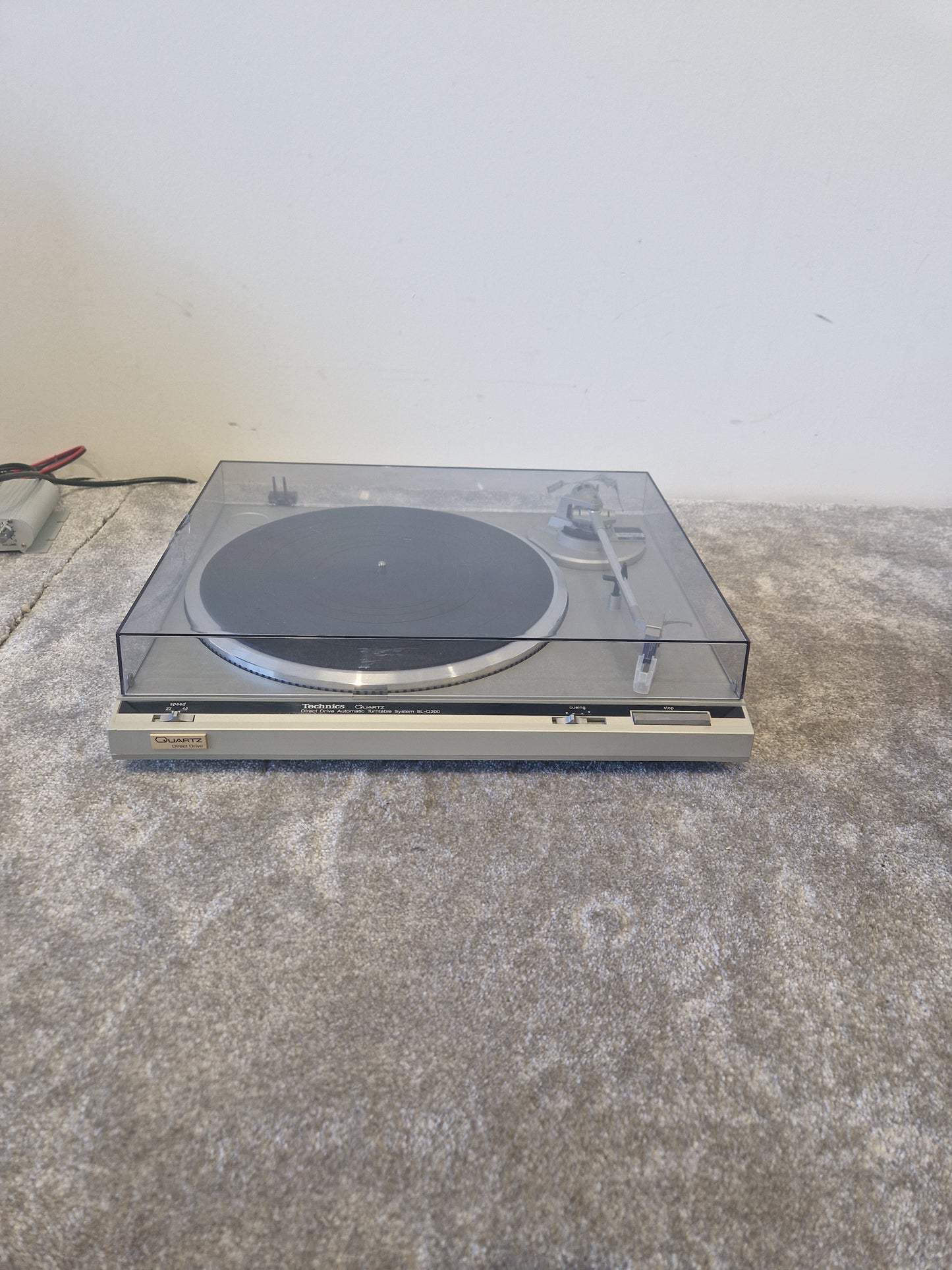 Technics SL-Q300 Quartz Turntable - Direct Drive Deck - Fair